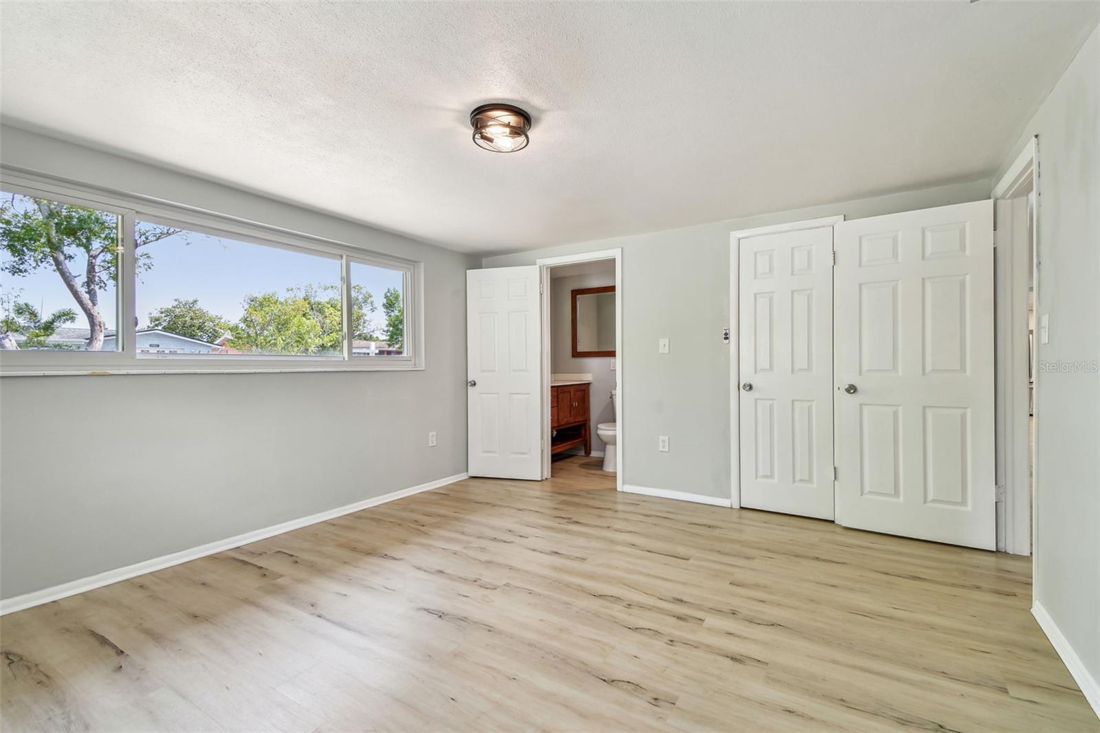 Image 33 of 68 For 5810 8th Avenue
