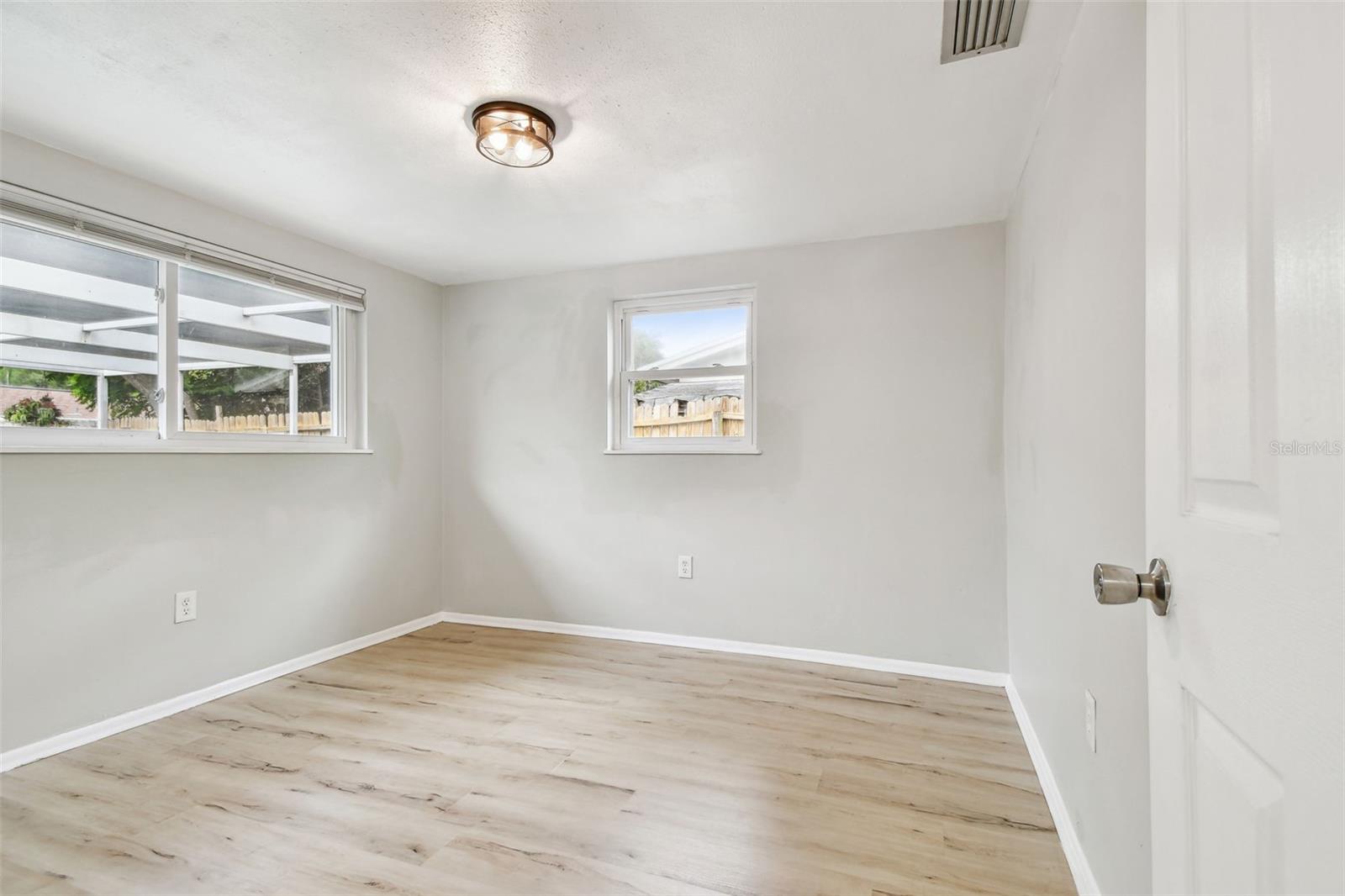 Image 36 of 68 For 5810 8th Avenue
