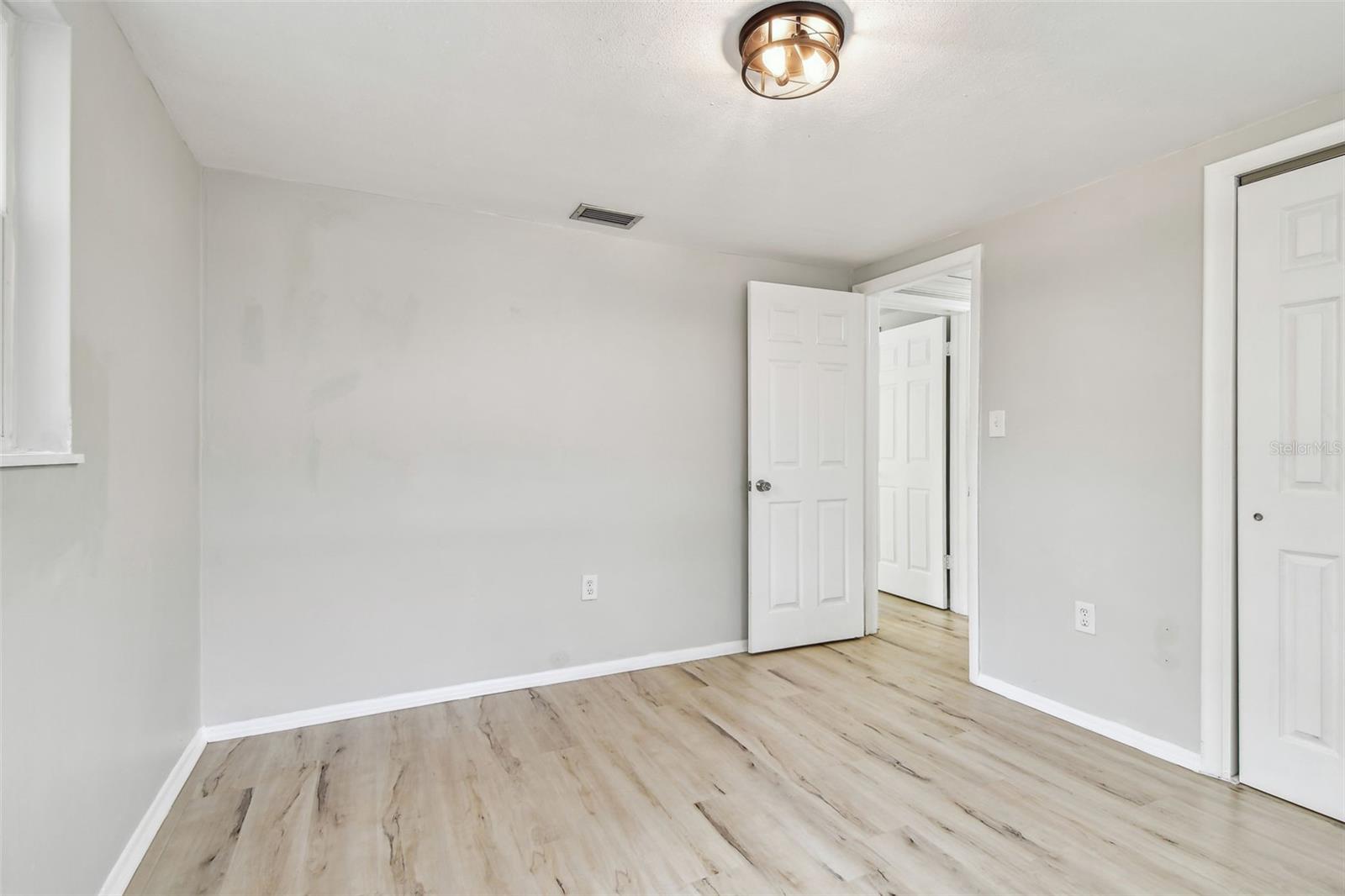 Image 38 of 68 For 5810 8th Avenue