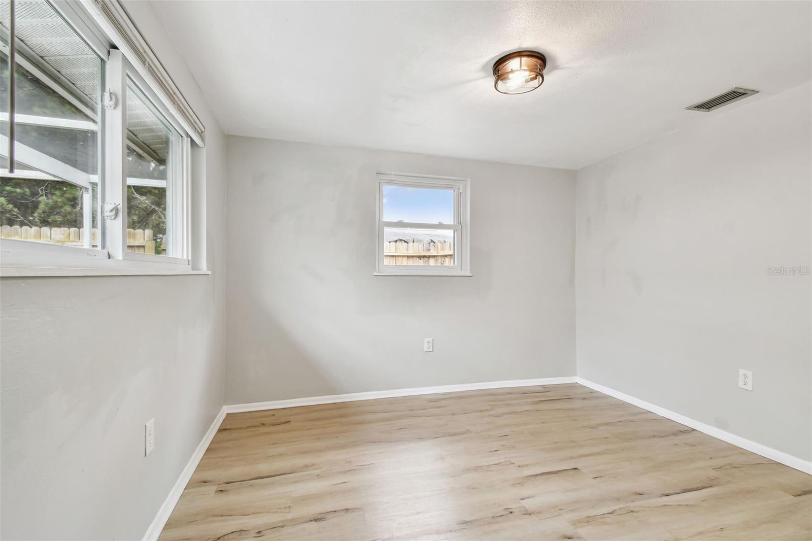Image 39 of 68 For 5810 8th Avenue
