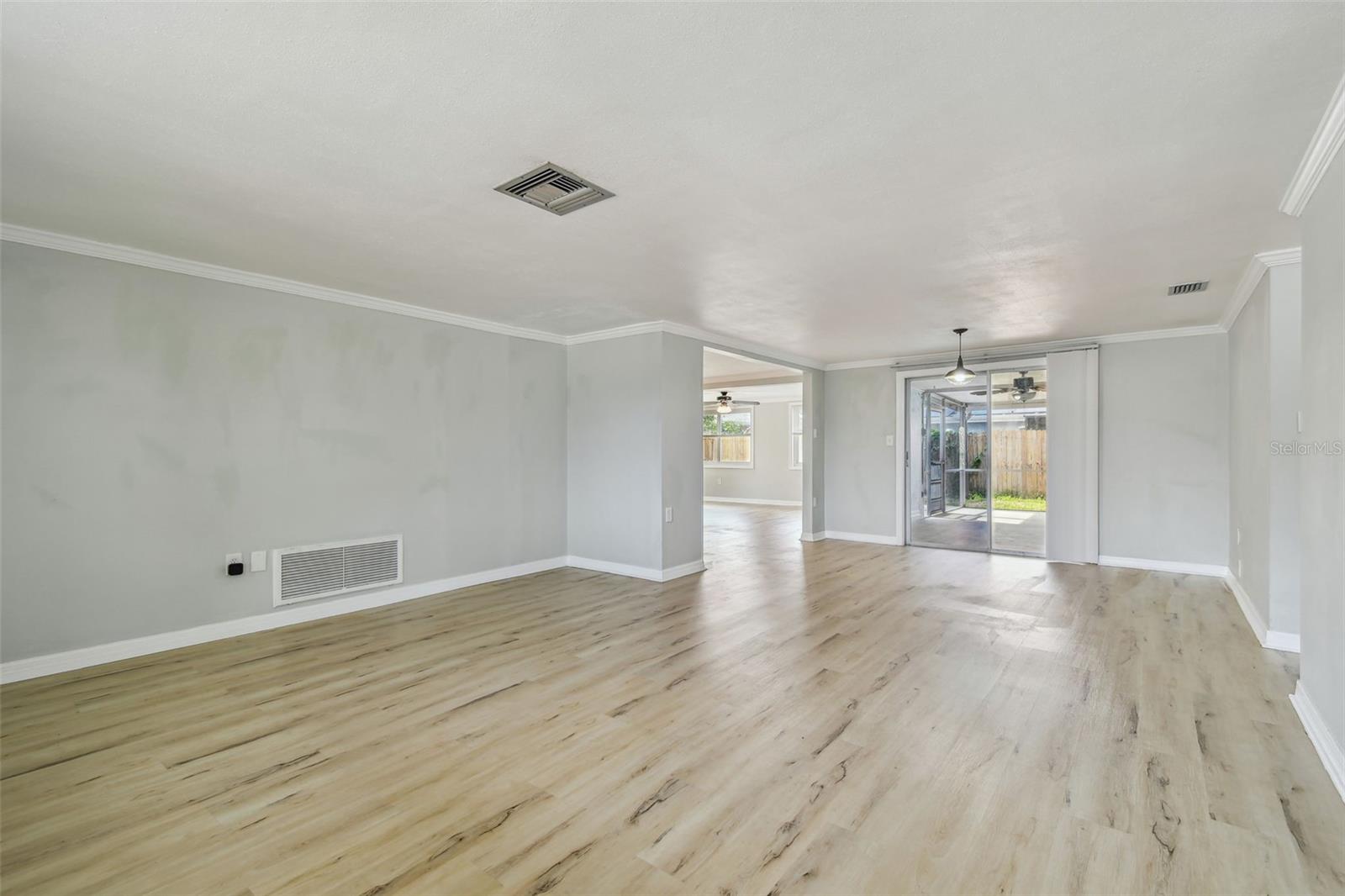 Image 7 of 68 For 5810 8th Avenue