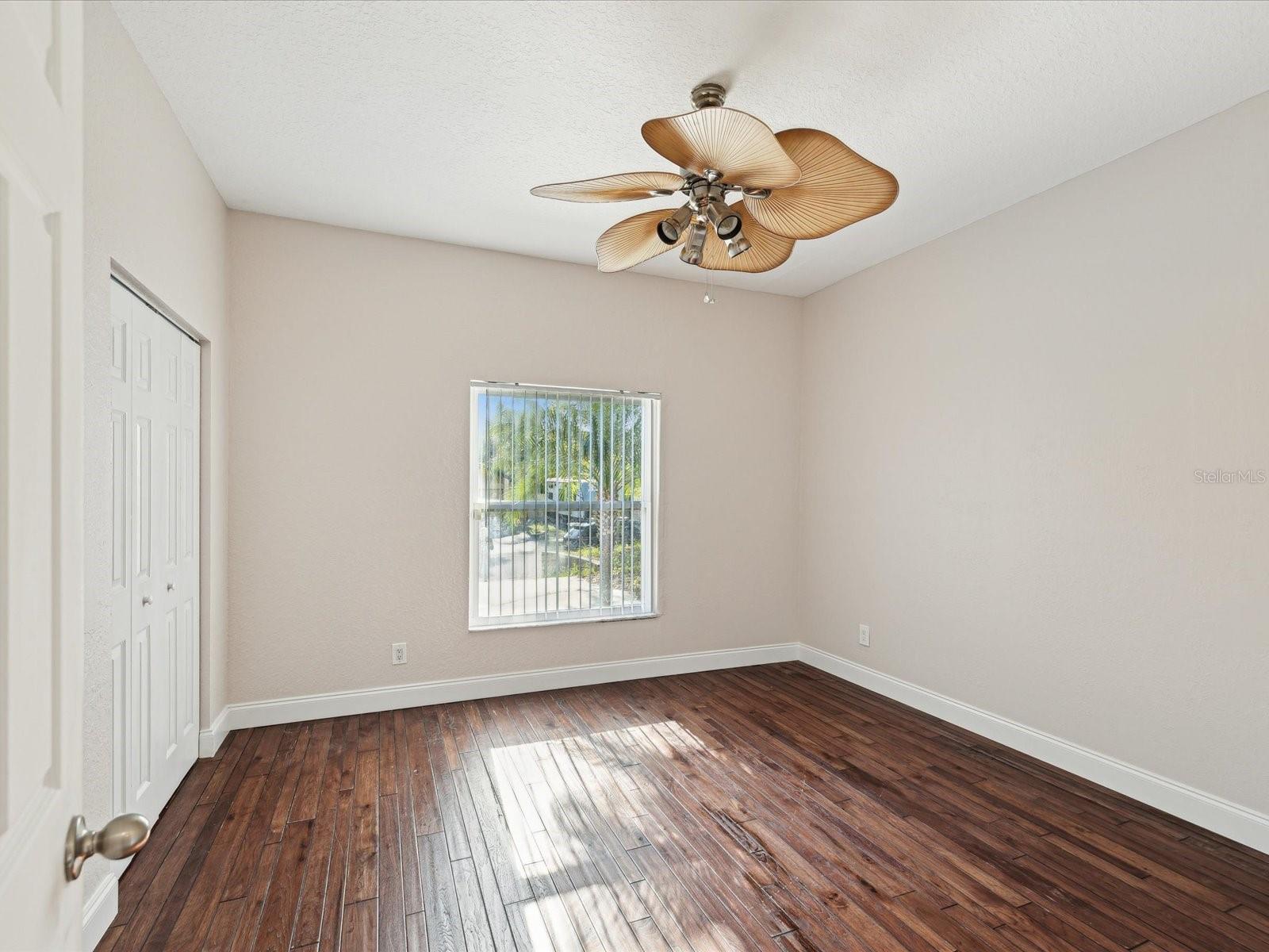 Image 19 of 44 For 2000 Brent Place
