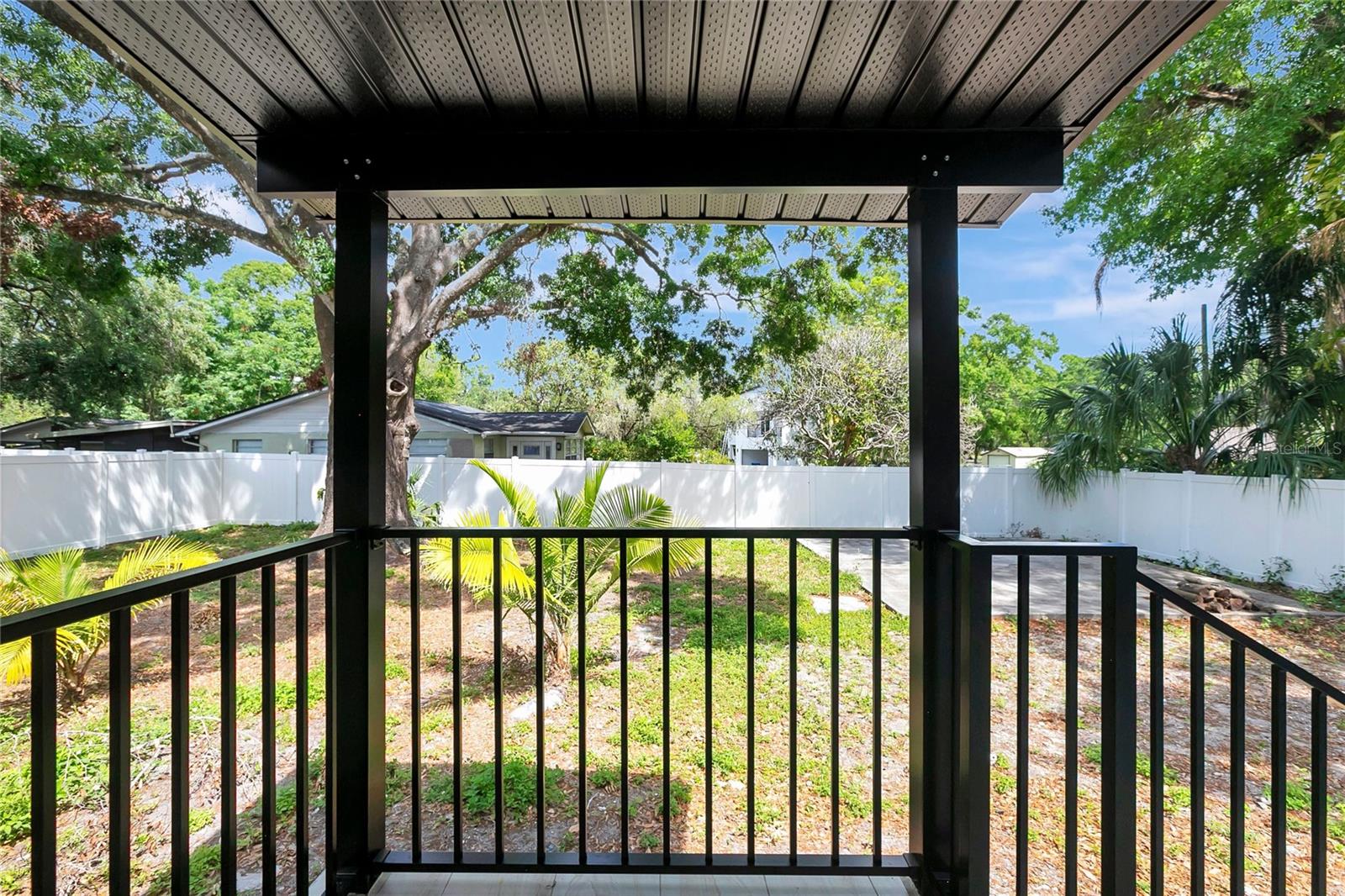 Image 20 of 24 For 6703 Boulevard