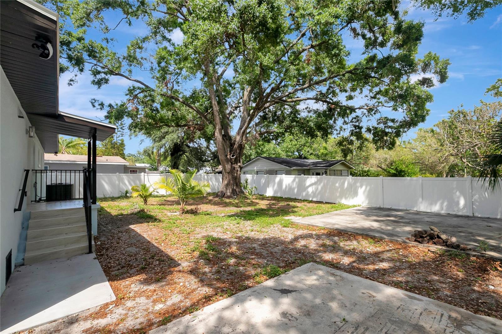 Image 21 of 24 For 6703 Boulevard