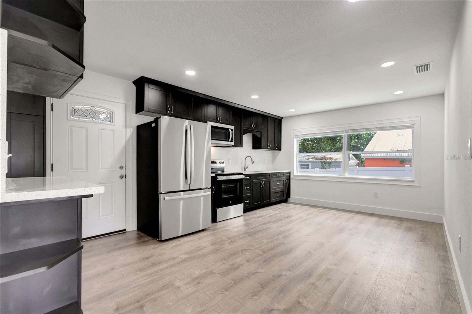 Image 8 of 24 For 6703 Boulevard