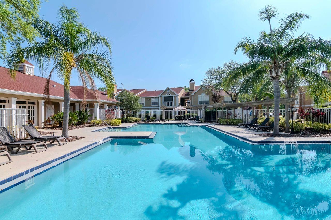 Listing photo id 32 for 9481 Highland Oak Drive 313