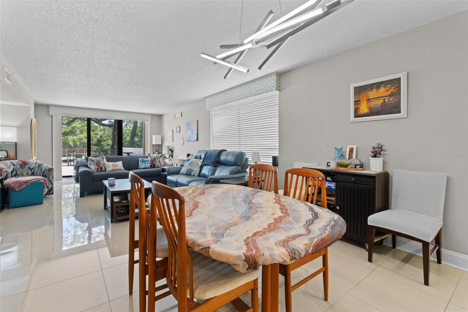 Image 2 of 24 For 220 Belleview Boulevard 104