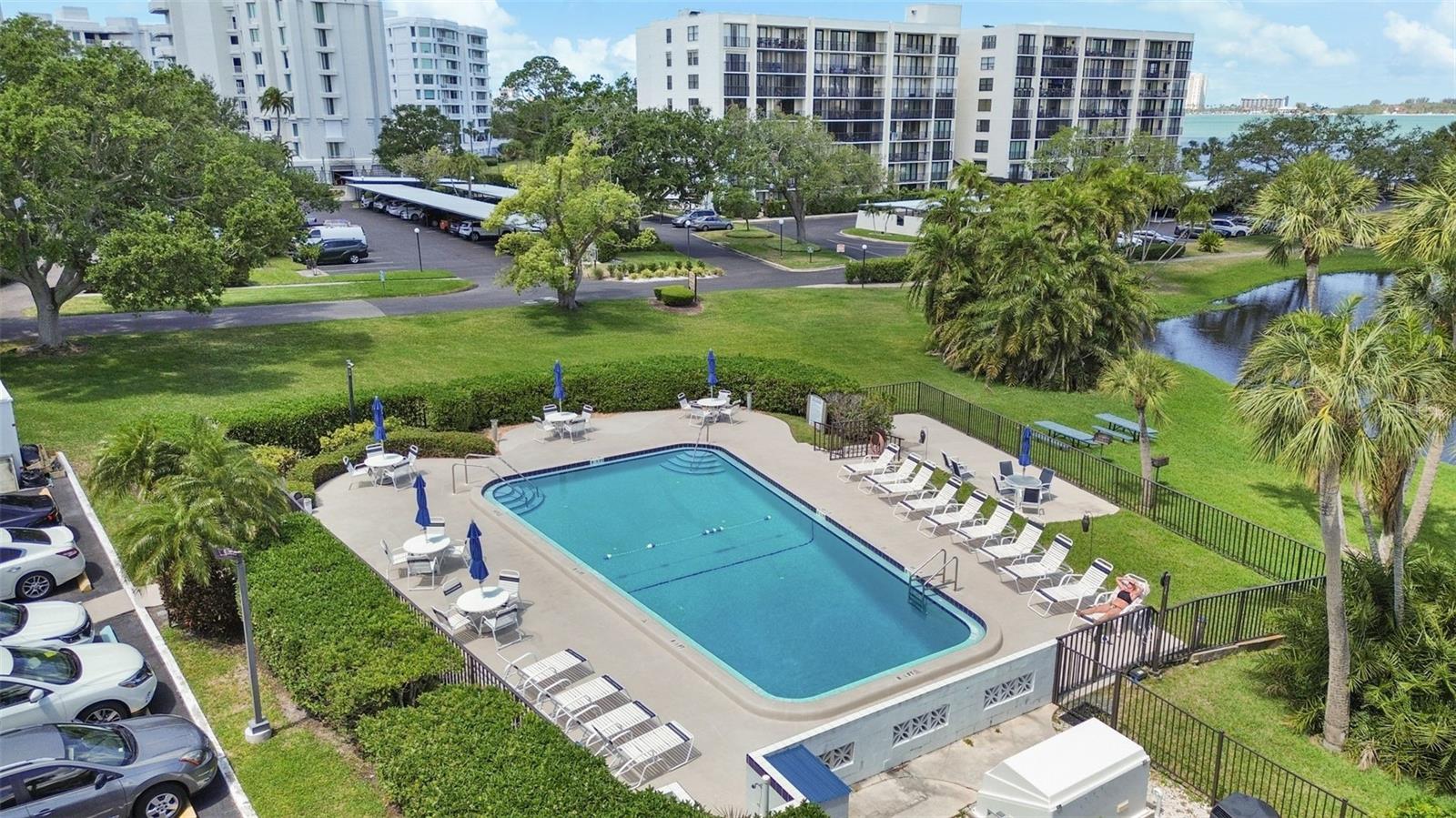 Image 30 of 46 For 220 Belleview Boulevard 104