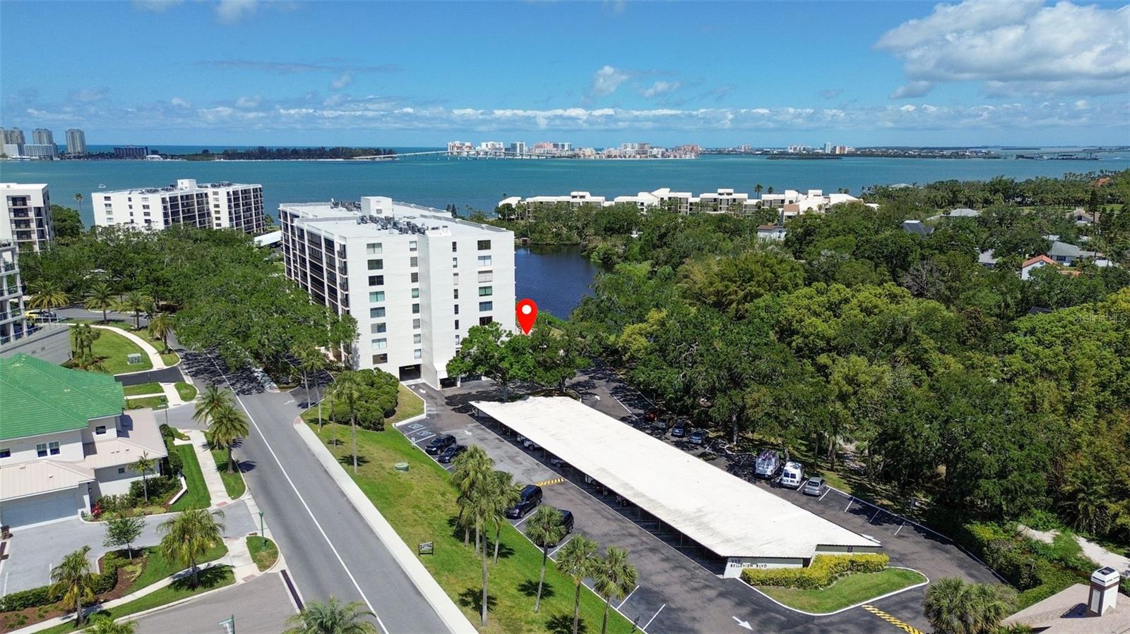Image 42 of 46 For 220 Belleview Boulevard 104