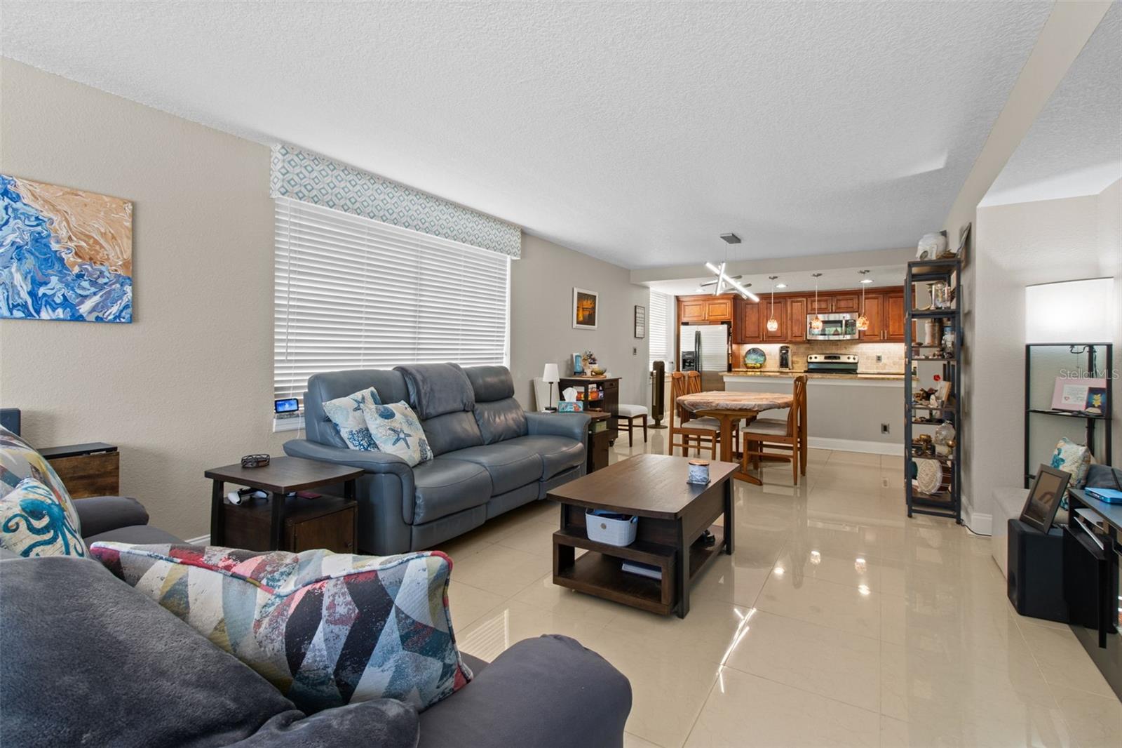 Image 6 of 24 For 220 Belleview Boulevard 104