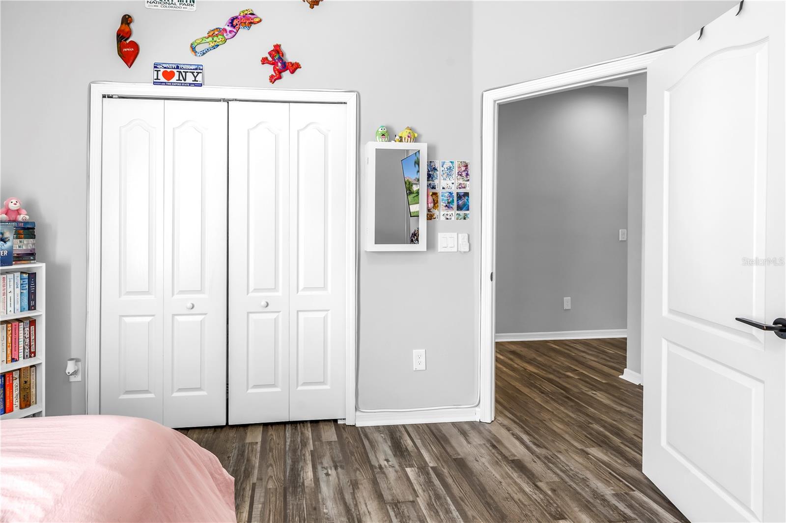 Image 33 of 66 For 511 York Dale Drive