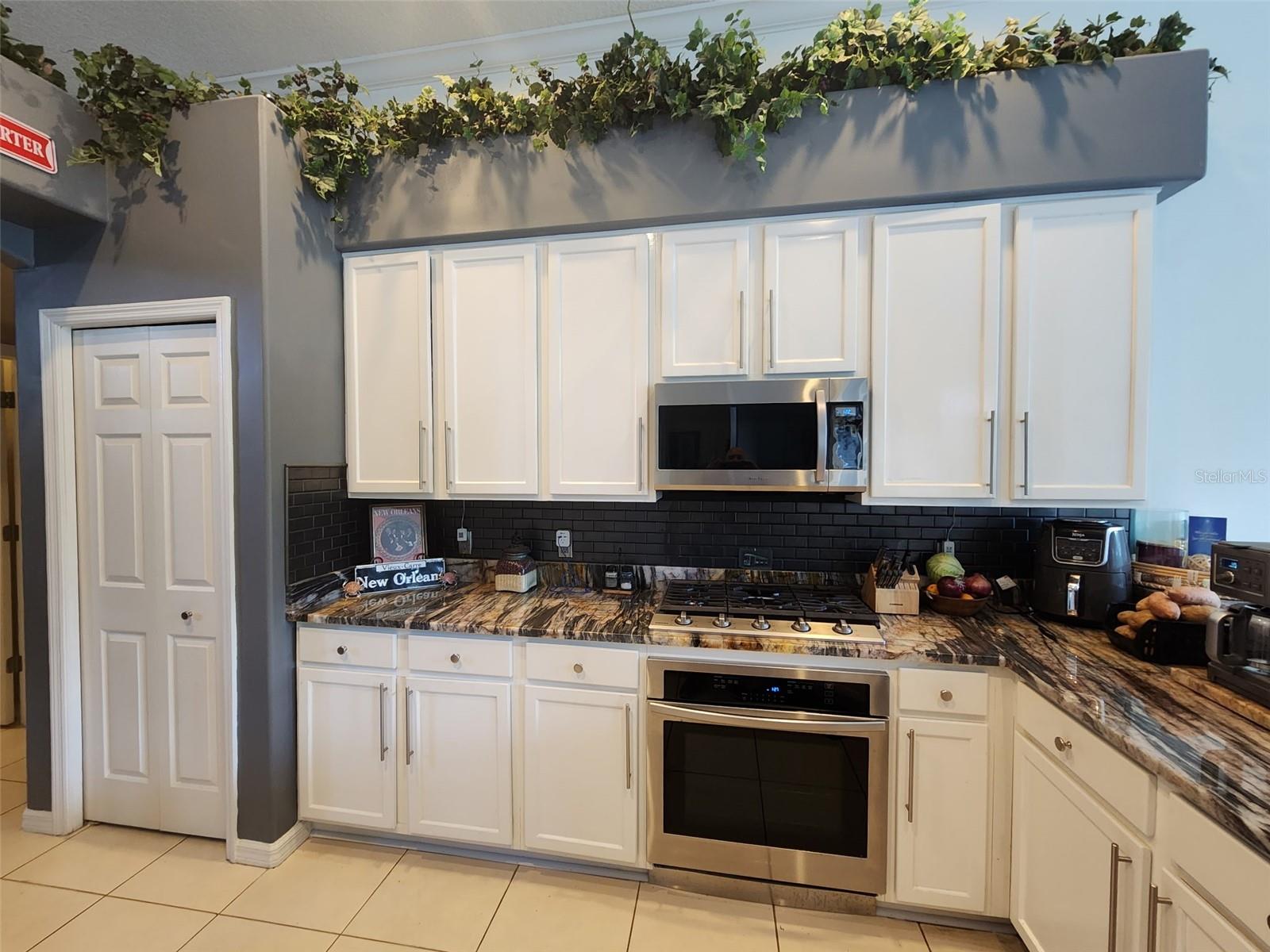 Image 11 of 32 For 10532 Cory Lake Drive