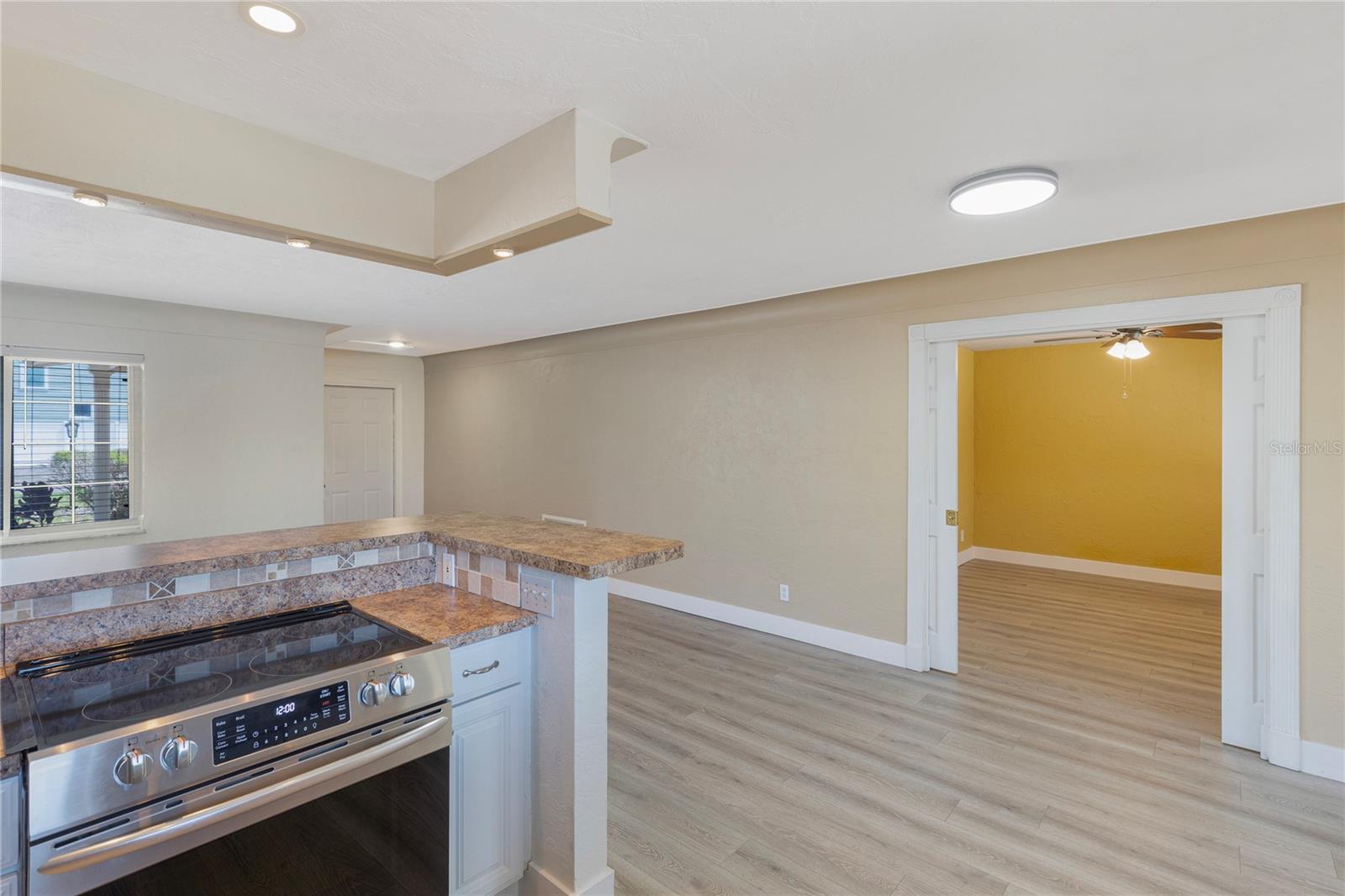 Image 13 of 53 For 226 75th Street N