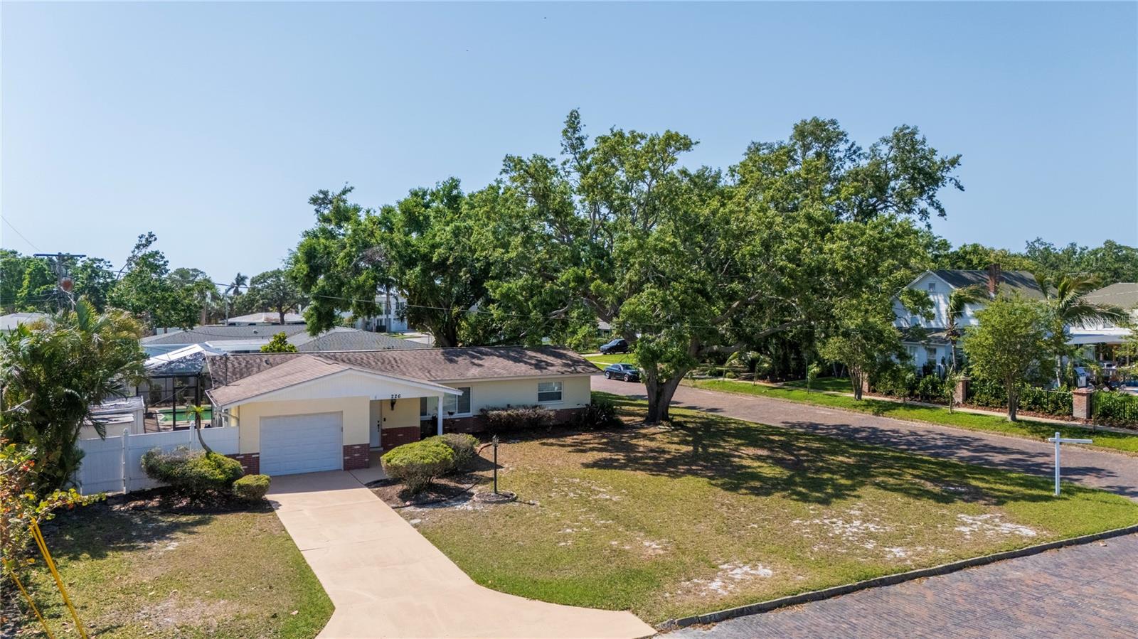 Image 3 of 53 For 226 75th Street N