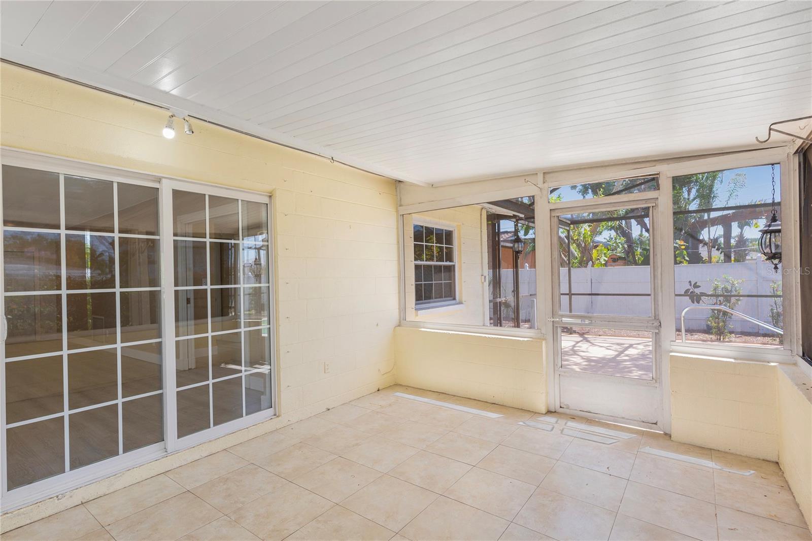Image 36 of 53 For 226 75th Street N