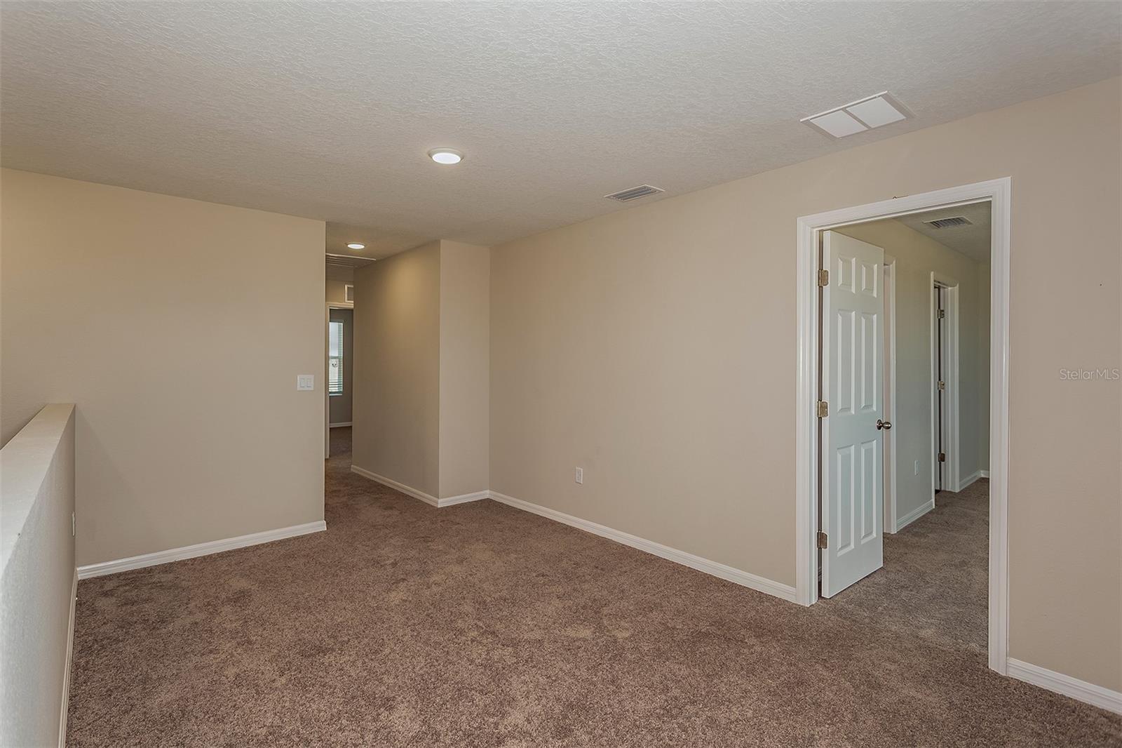 Image 8 of 15 For 37222 Sagemoor Drive
