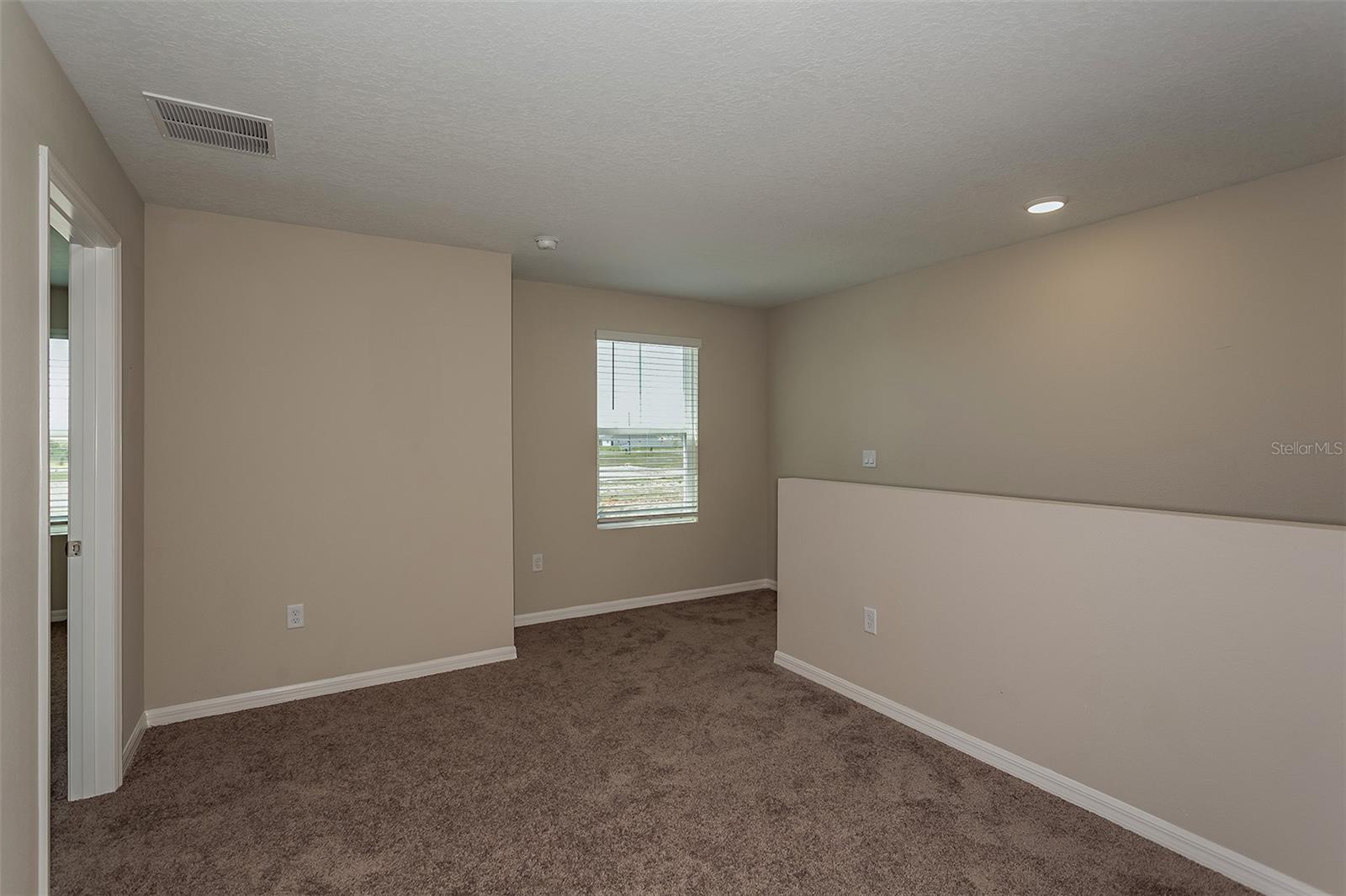 Image 9 of 15 For 37222 Sagemoor Drive