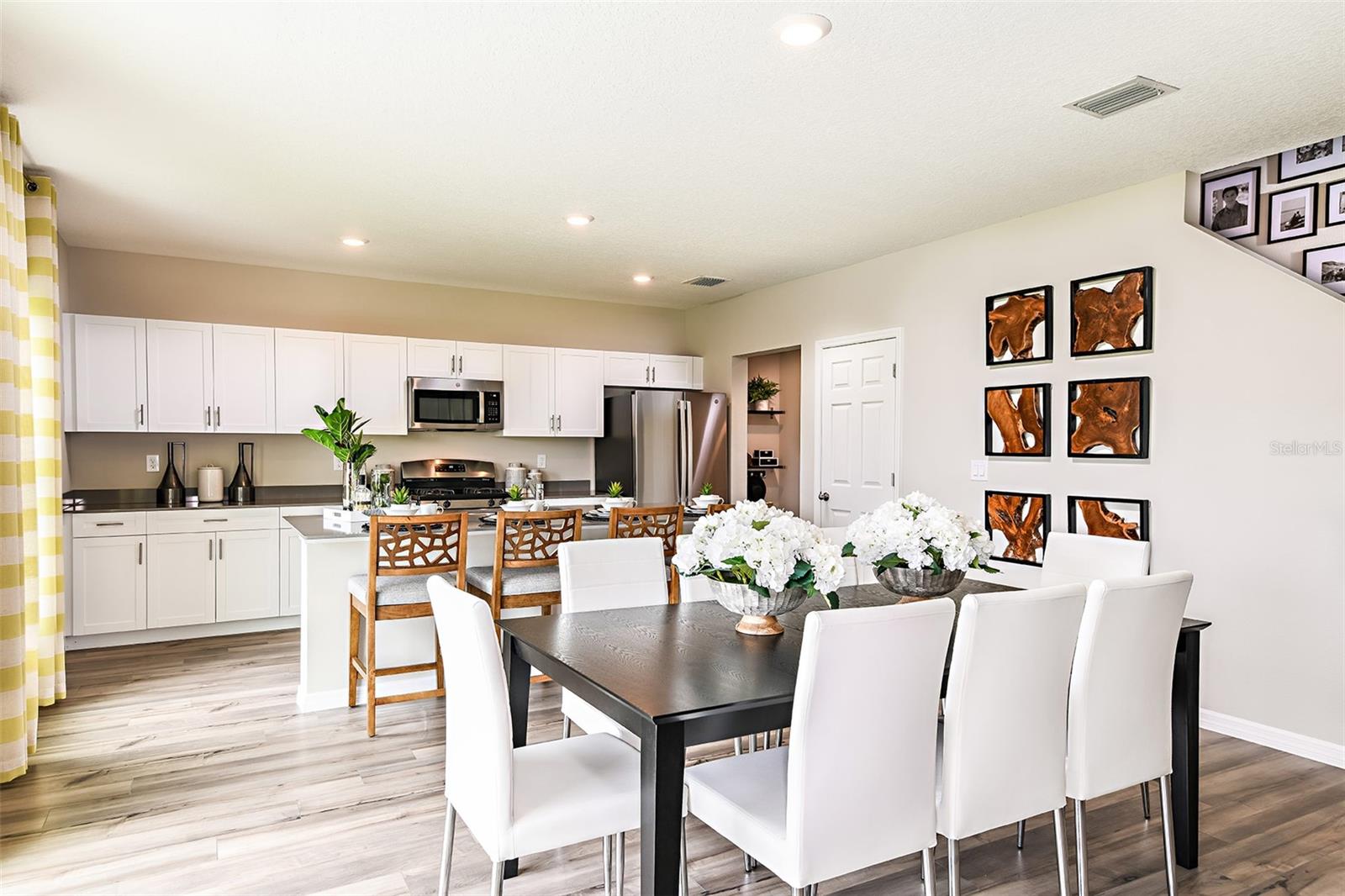 Image 4 of 21 For 37061 Sagemoor Drive