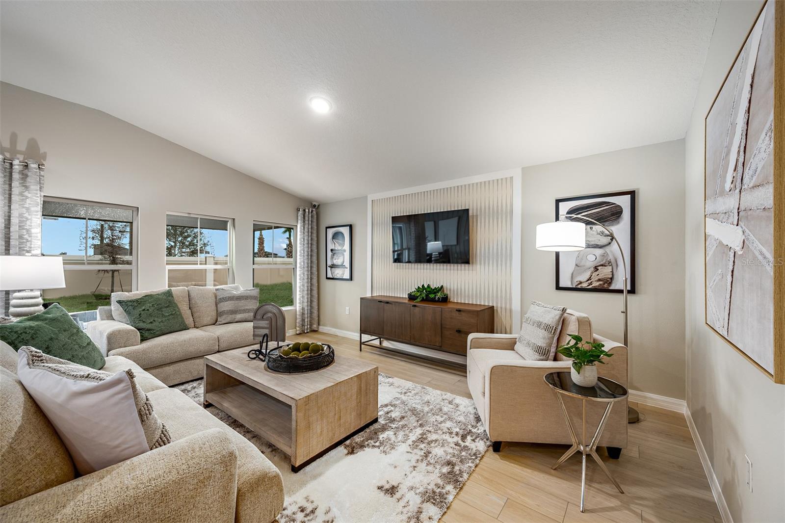 Image 9 of 17 For 37049 Sagemoor Drive
