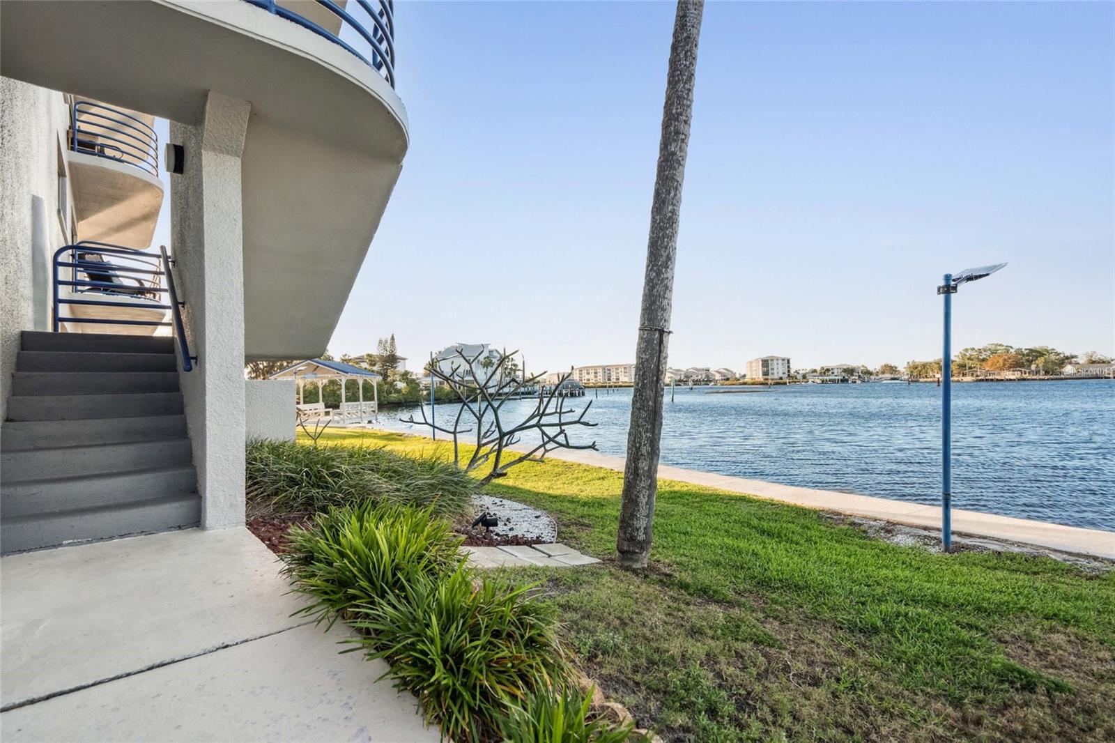 Image 4 of 67 For 4823 Ebbtide Lane 304
