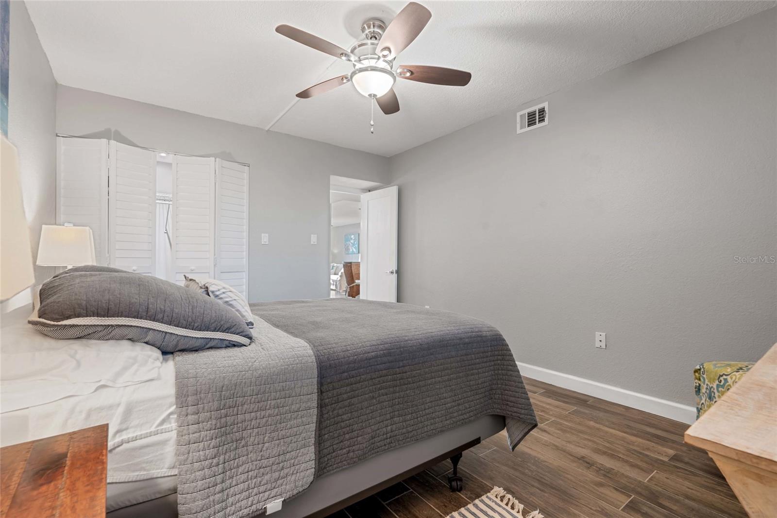 Image 48 of 67 For 4823 Ebbtide Lane 304