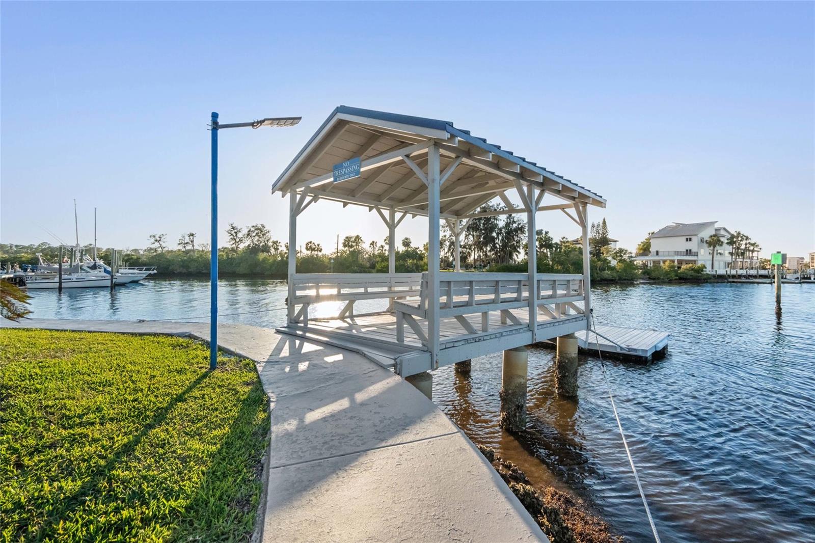 Image 7 of 67 For 4823 Ebbtide Lane 304