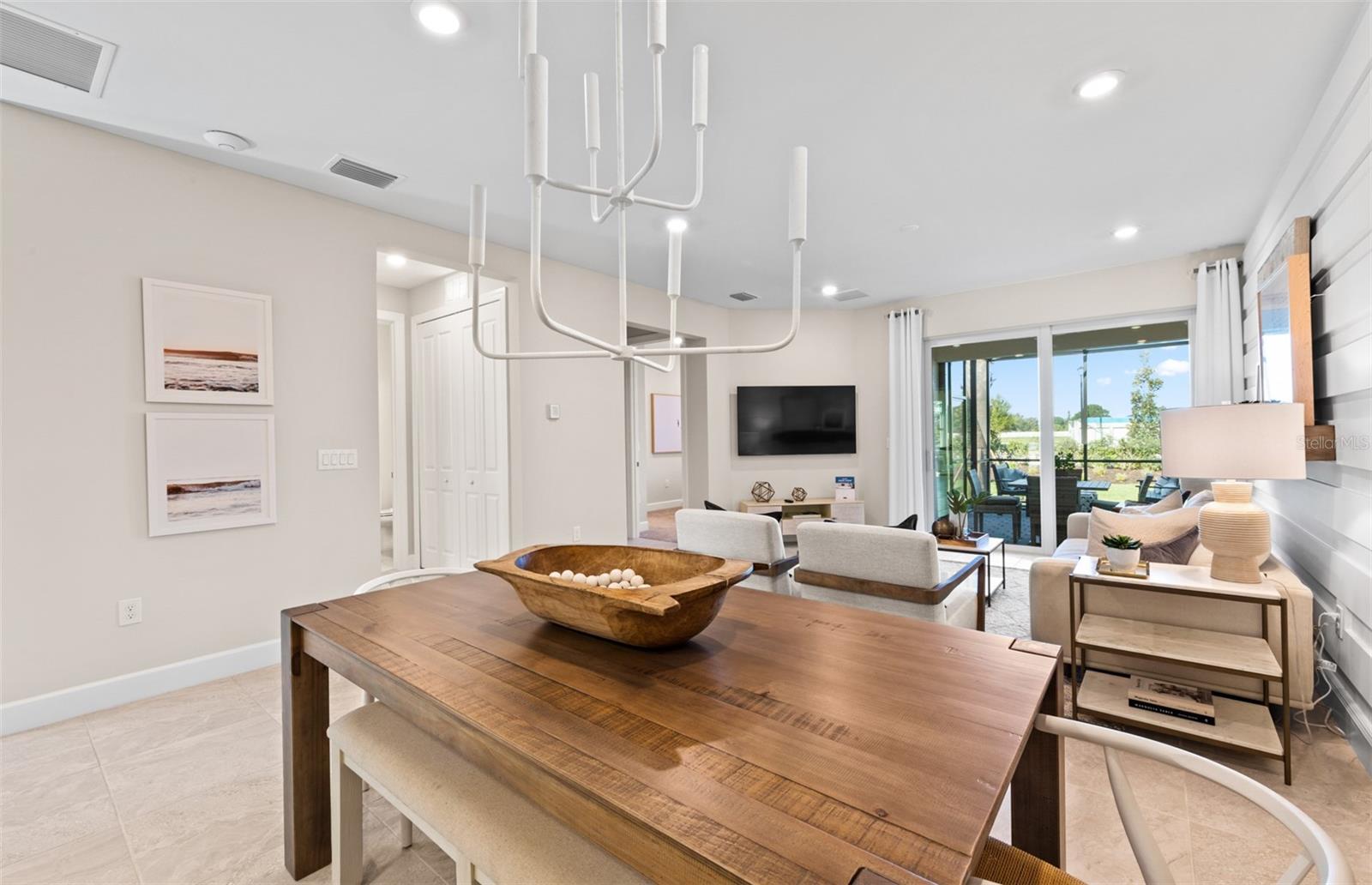 Image 14 of 39 For 27153 Capri Shores Circle