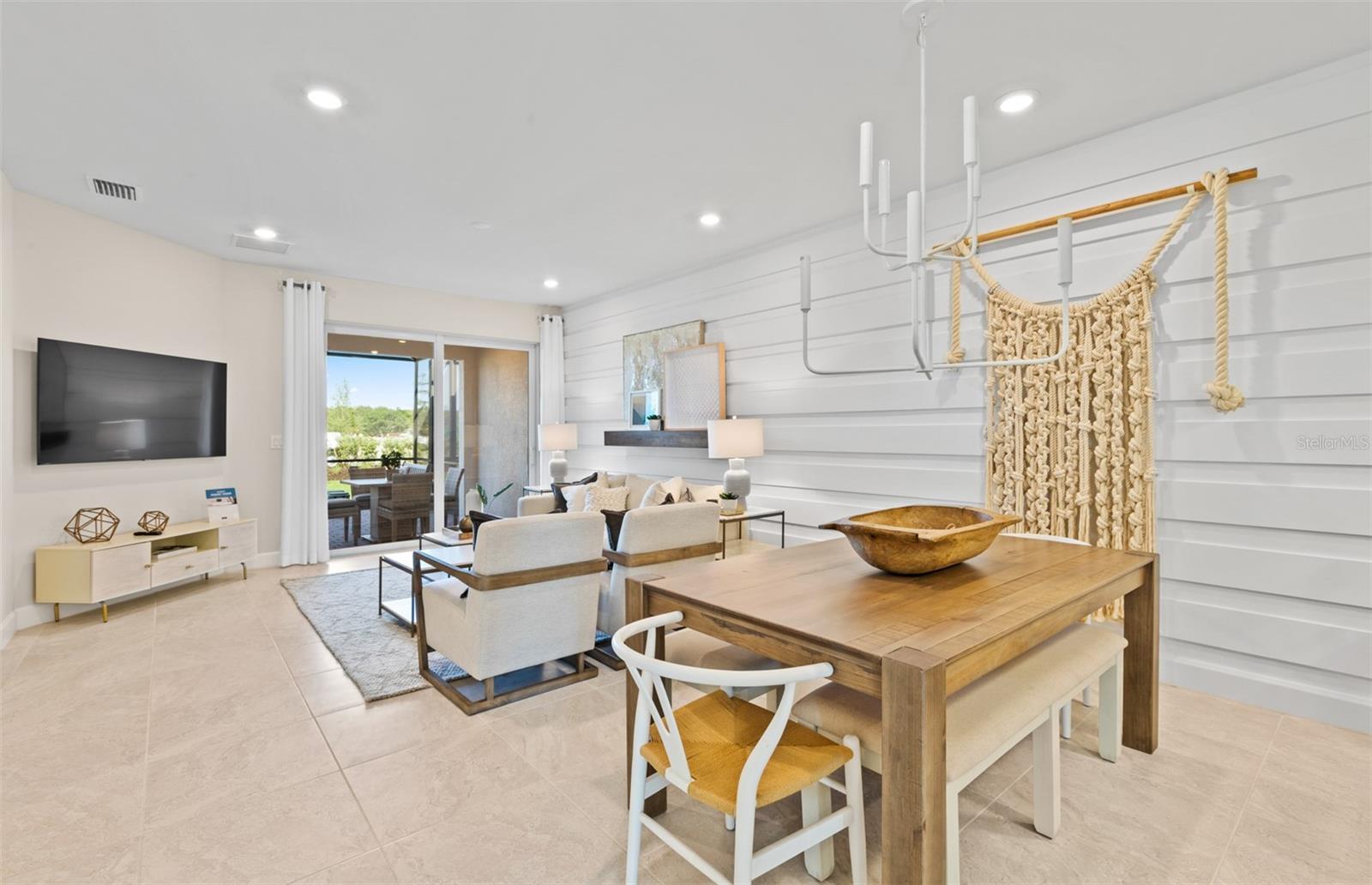 Image 15 of 39 For 27153 Capri Shores Circle
