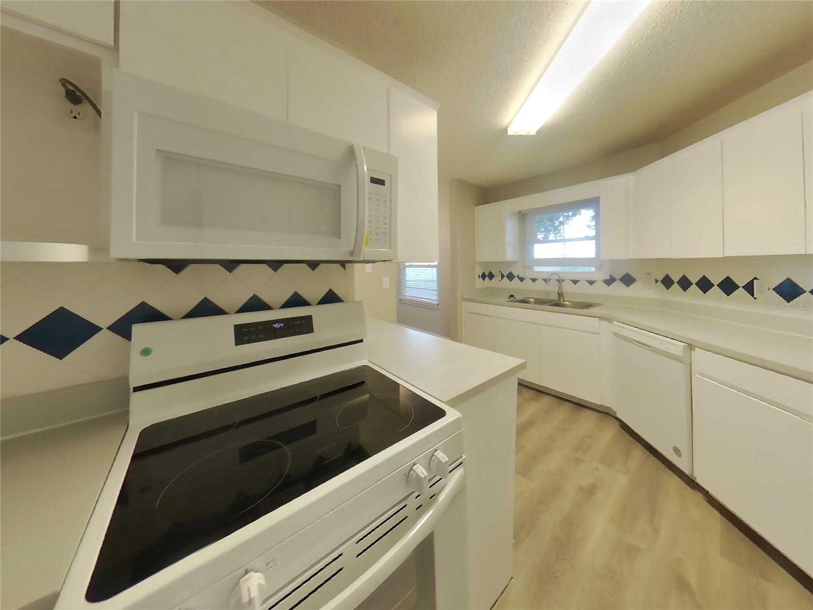 Image 6 of 16 For 6711 Lemon Tree Drive