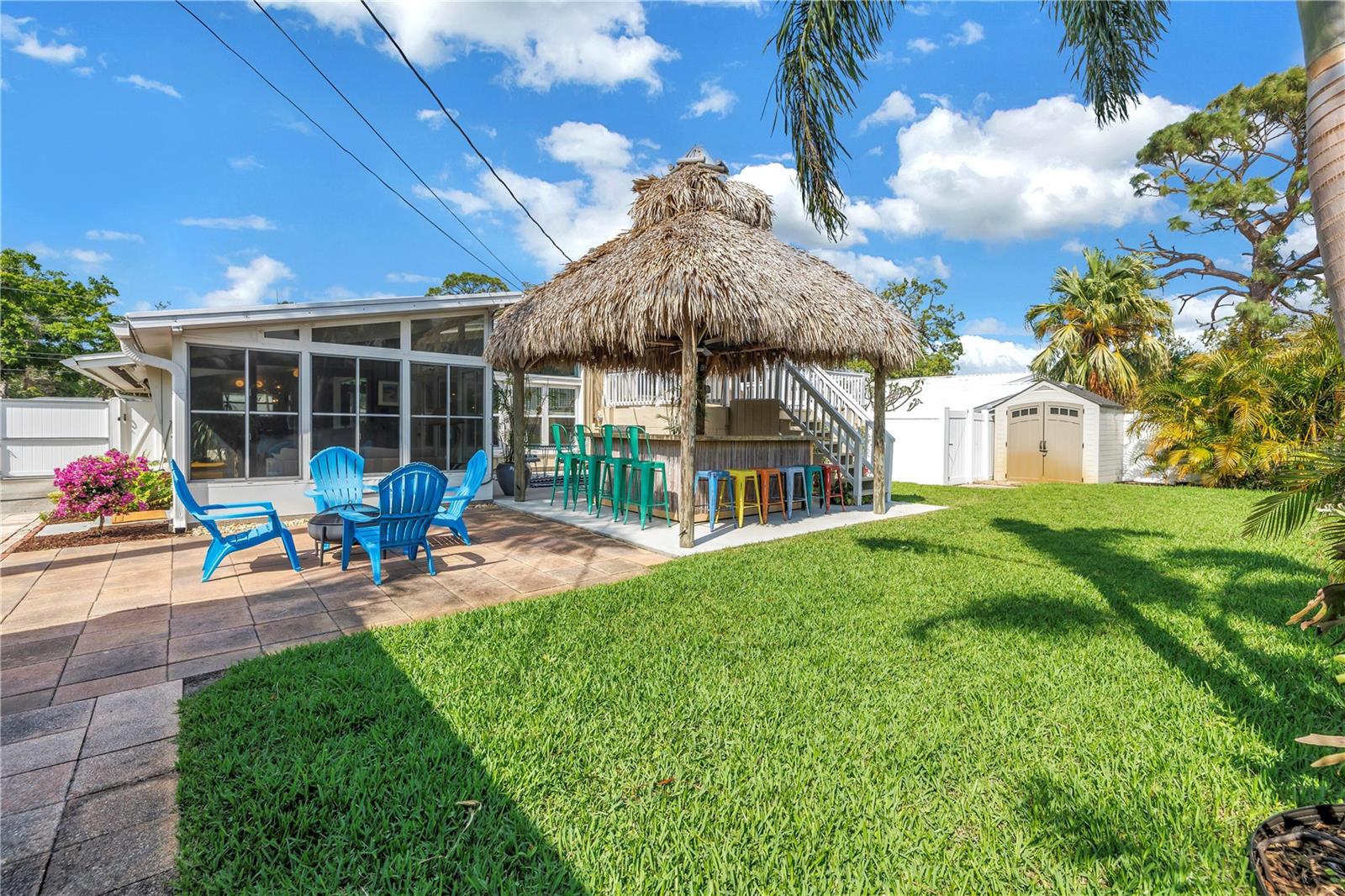 Listing photo id 49 for 6630 Gulfport Boulevard S