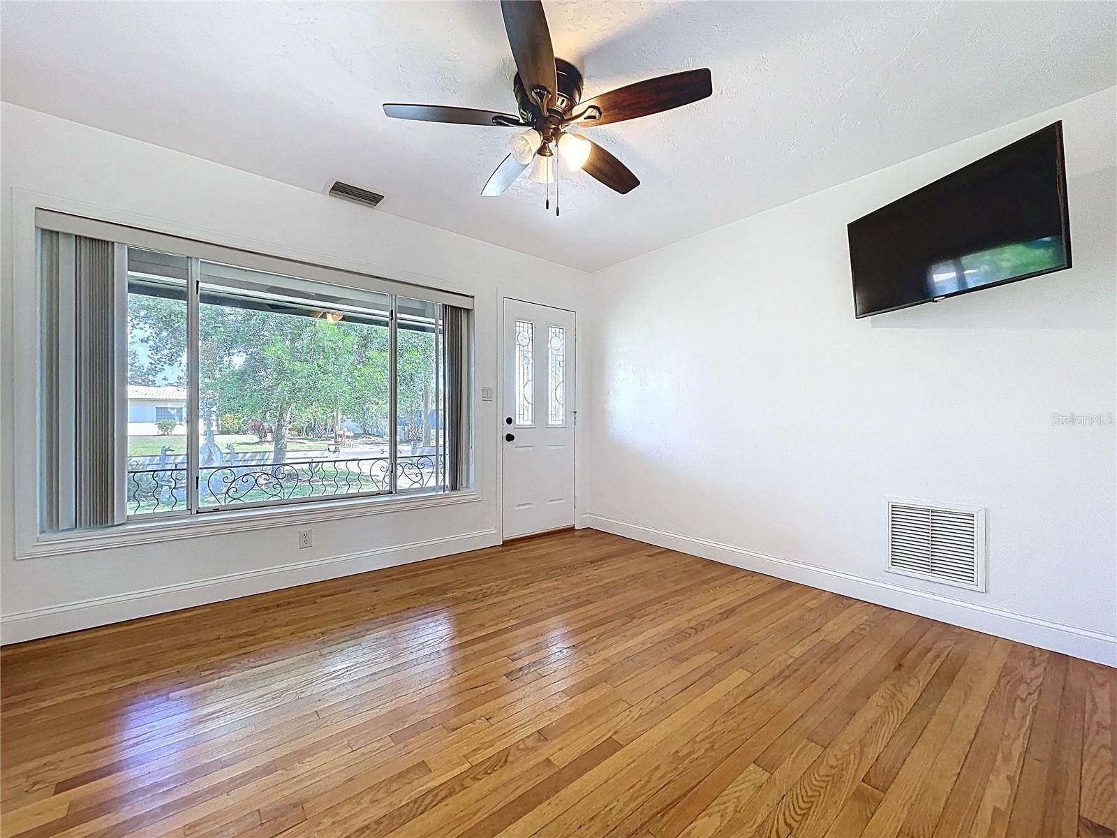 Image 35 of 63 For 6920 Bougainvilla Avenue S