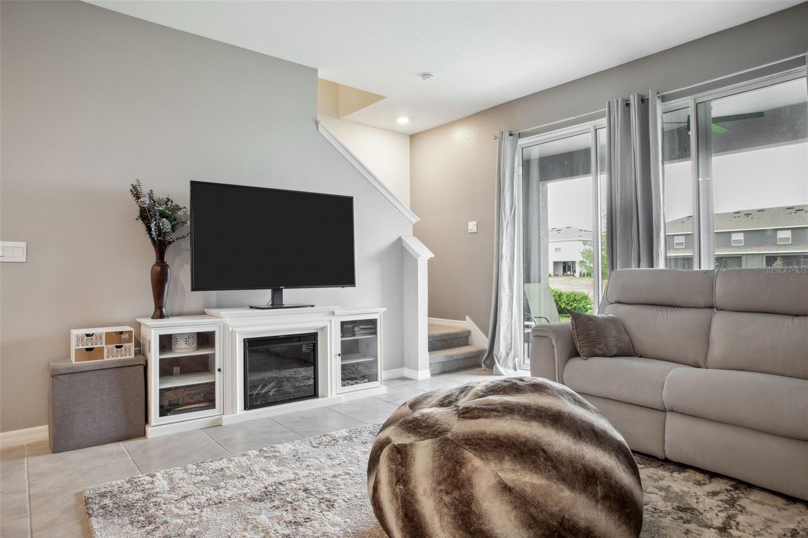 Image 10 of 31 For 33083 Frosted Clover Way
