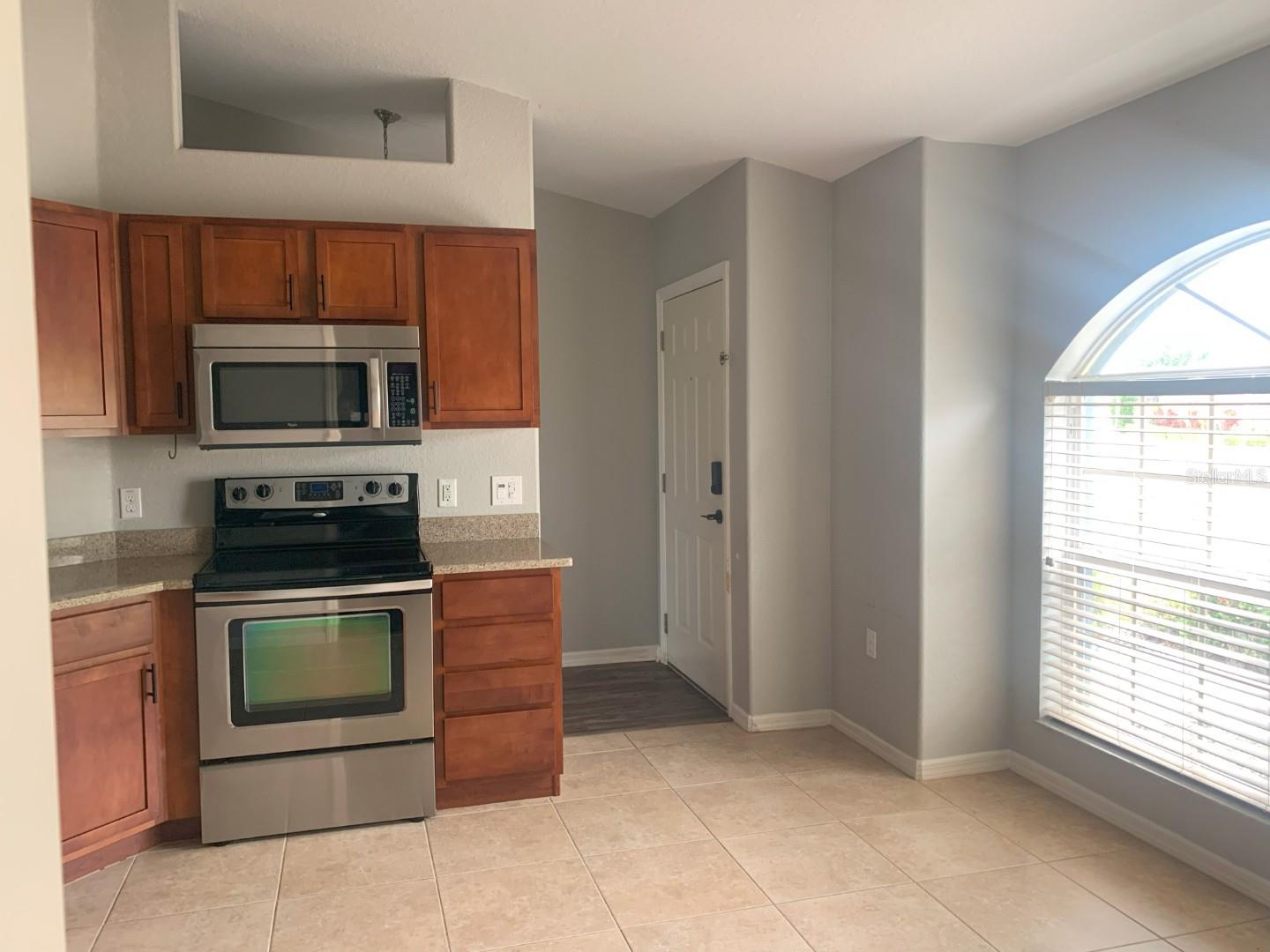 Listing photo id 14 for 10540 Carloway Hills Drive