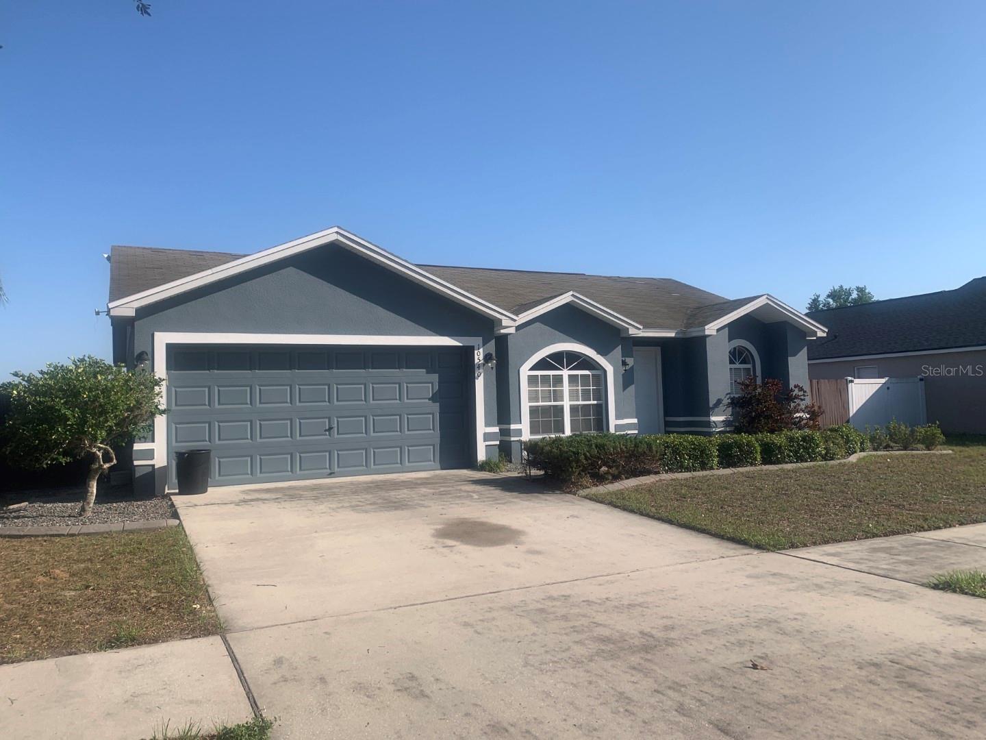 Listing photo id 1 for 10540 Carloway Hills Drive