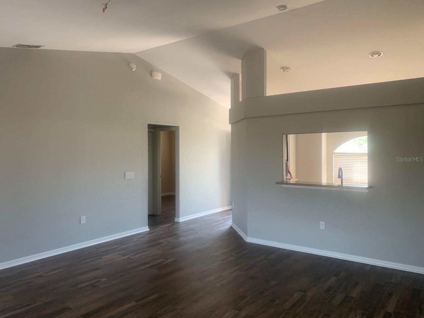 Listing photo id 6 for 10540 Carloway Hills Drive