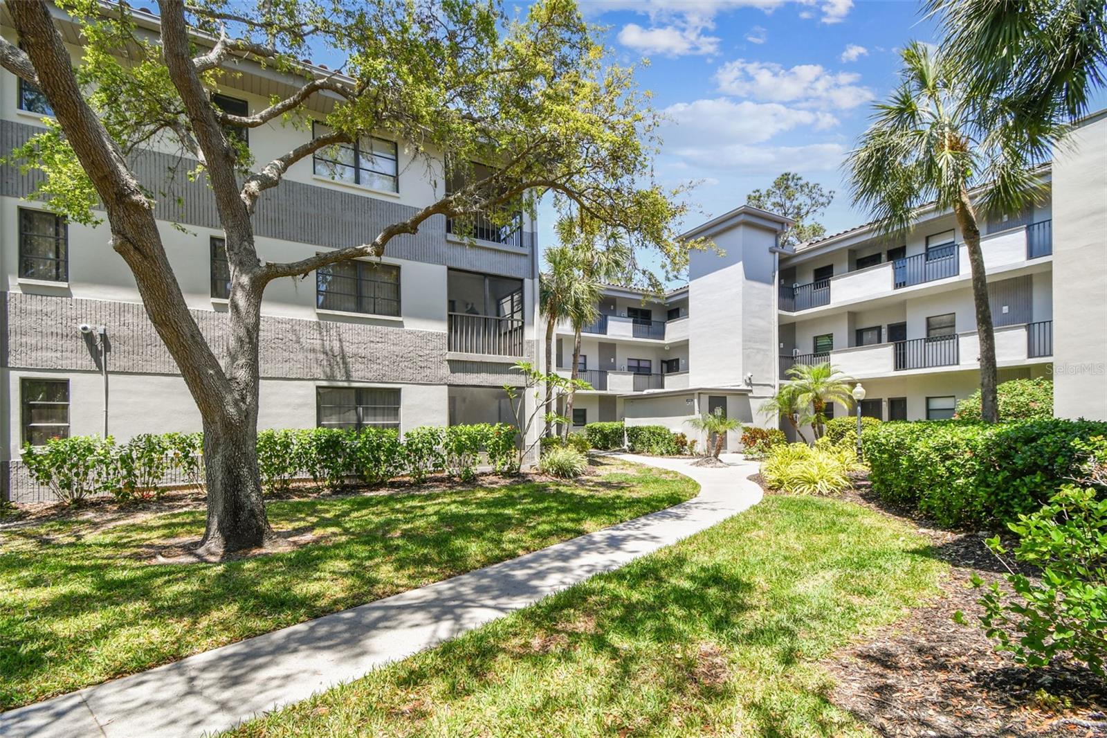 Image 40 of 48 For 2650 Countryside Boulevard B-110