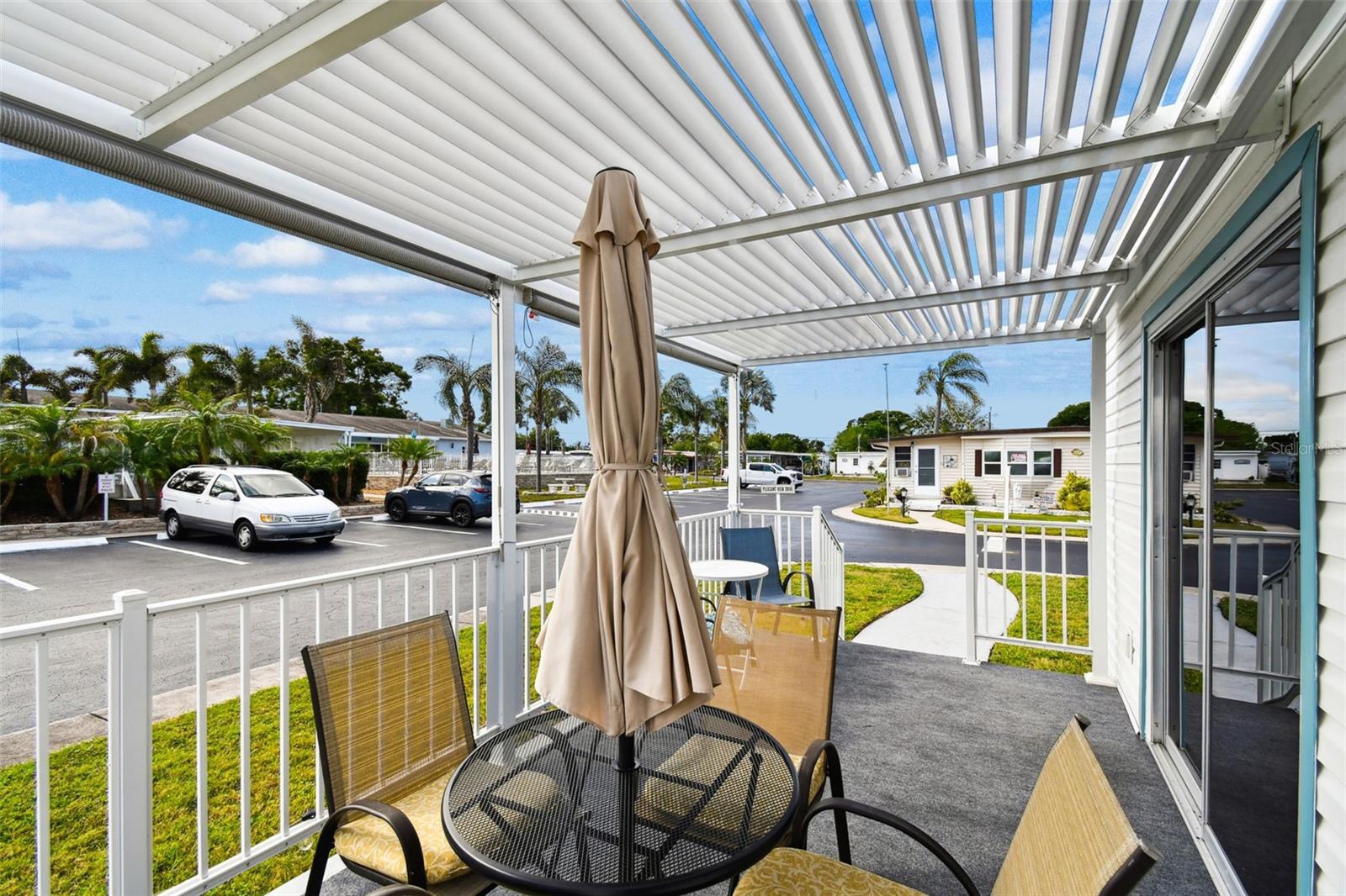 Image 30 of 84 For 12651 Seminole Boulevard 1i