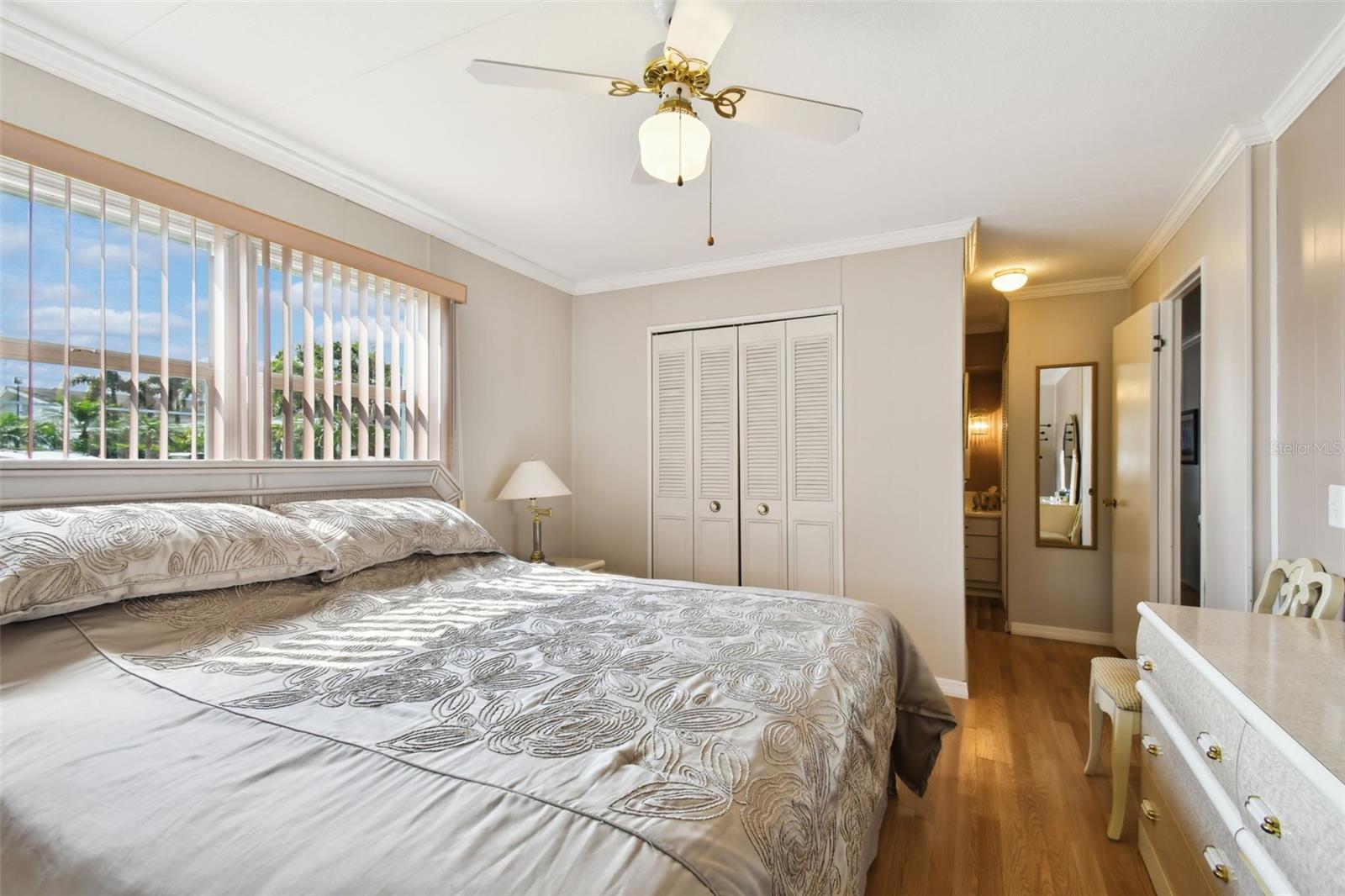 Image 41 of 84 For 12651 Seminole Boulevard 1i