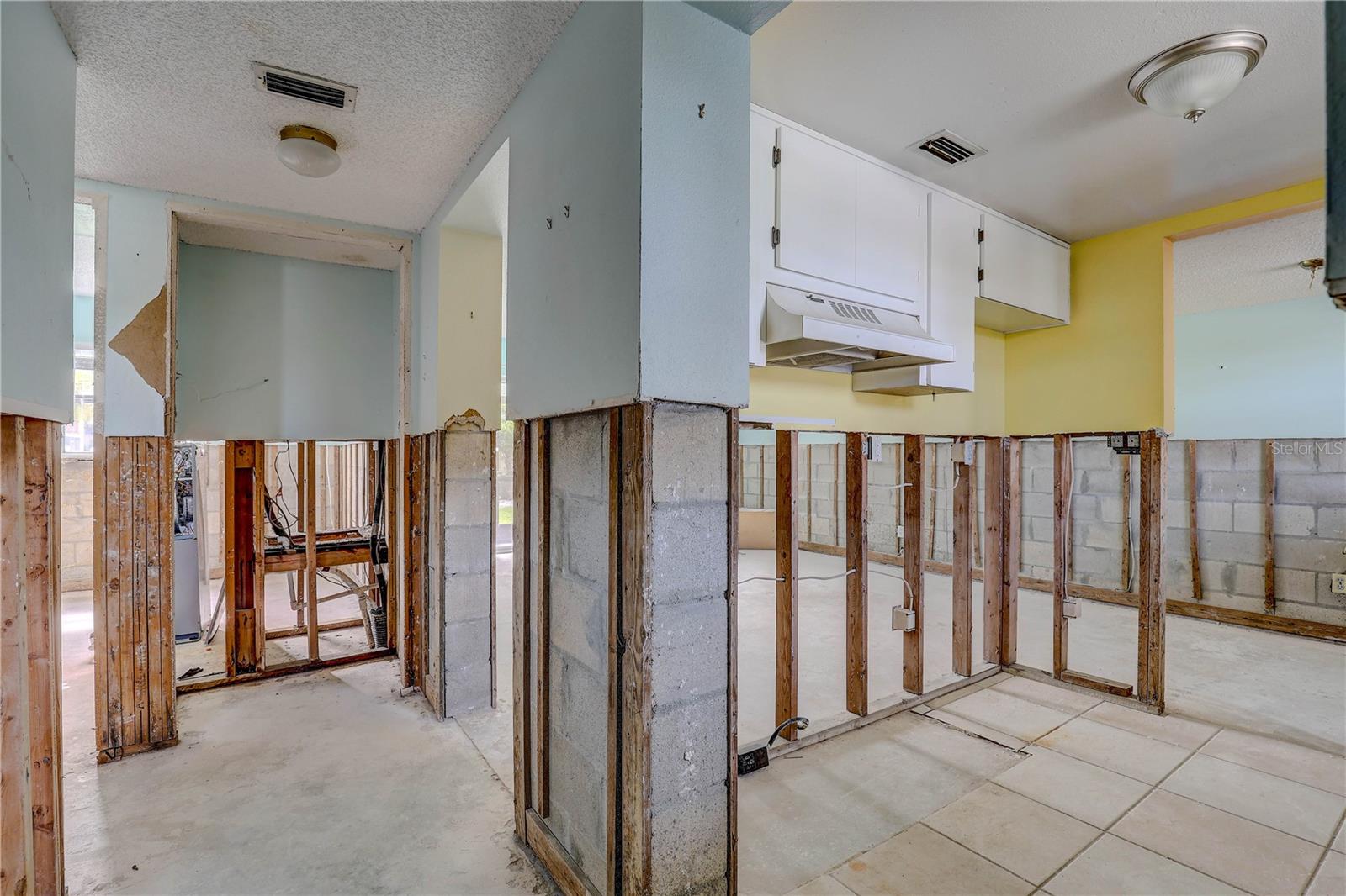 Listing photo id 17 for 8440 Old Post Road 104