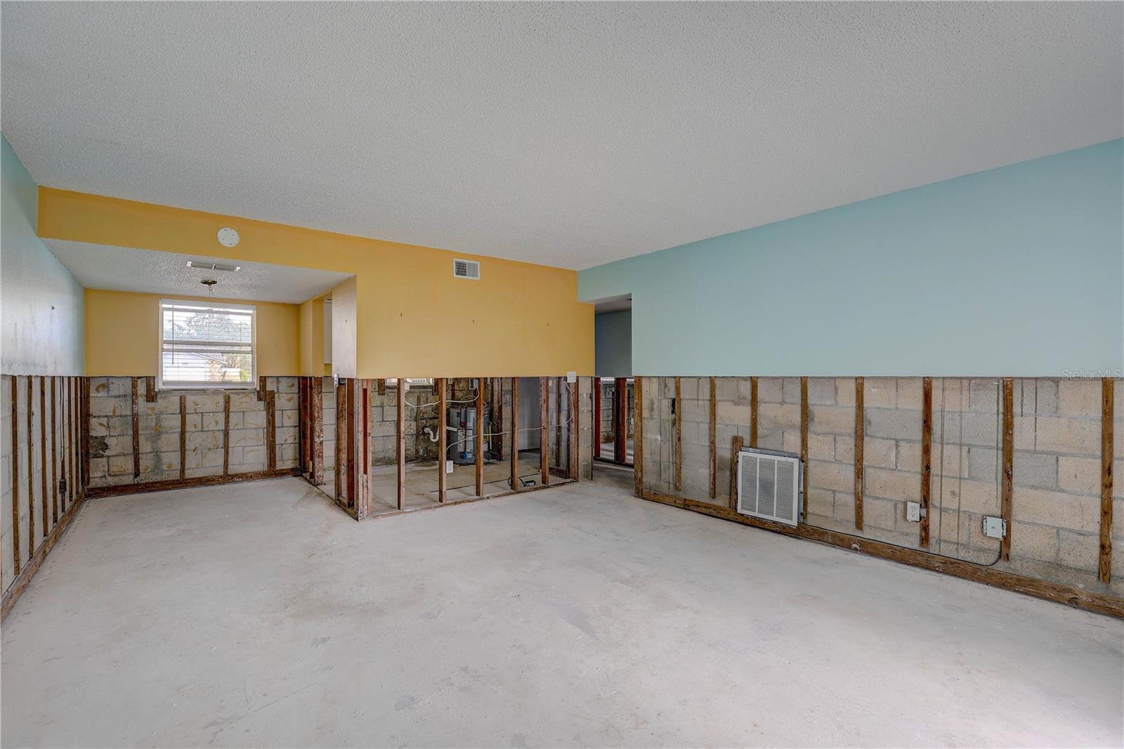 Listing photo id 18 for 8440 Old Post Road 104