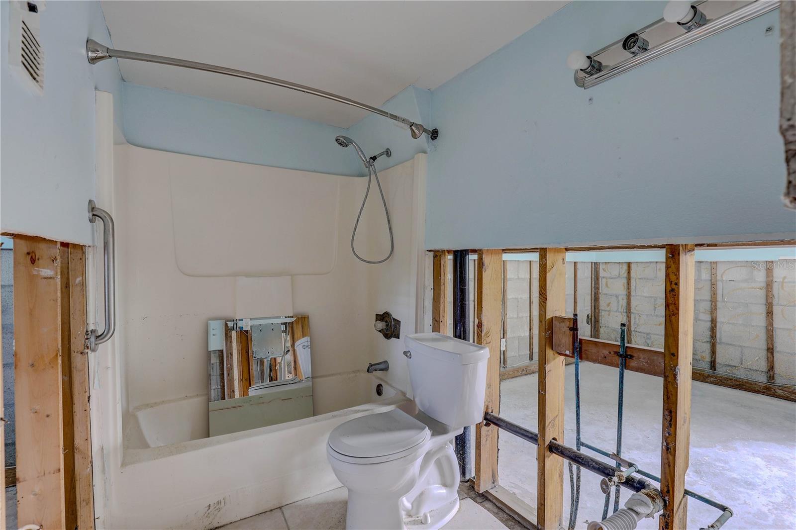 Listing photo id 22 for 8440 Old Post Road 104
