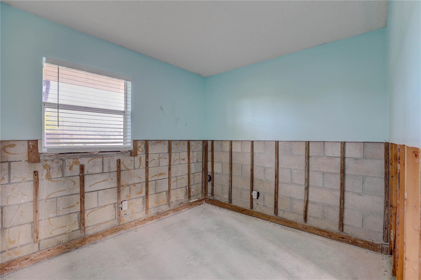 Listing photo id 24 for 8440 Old Post Road 104