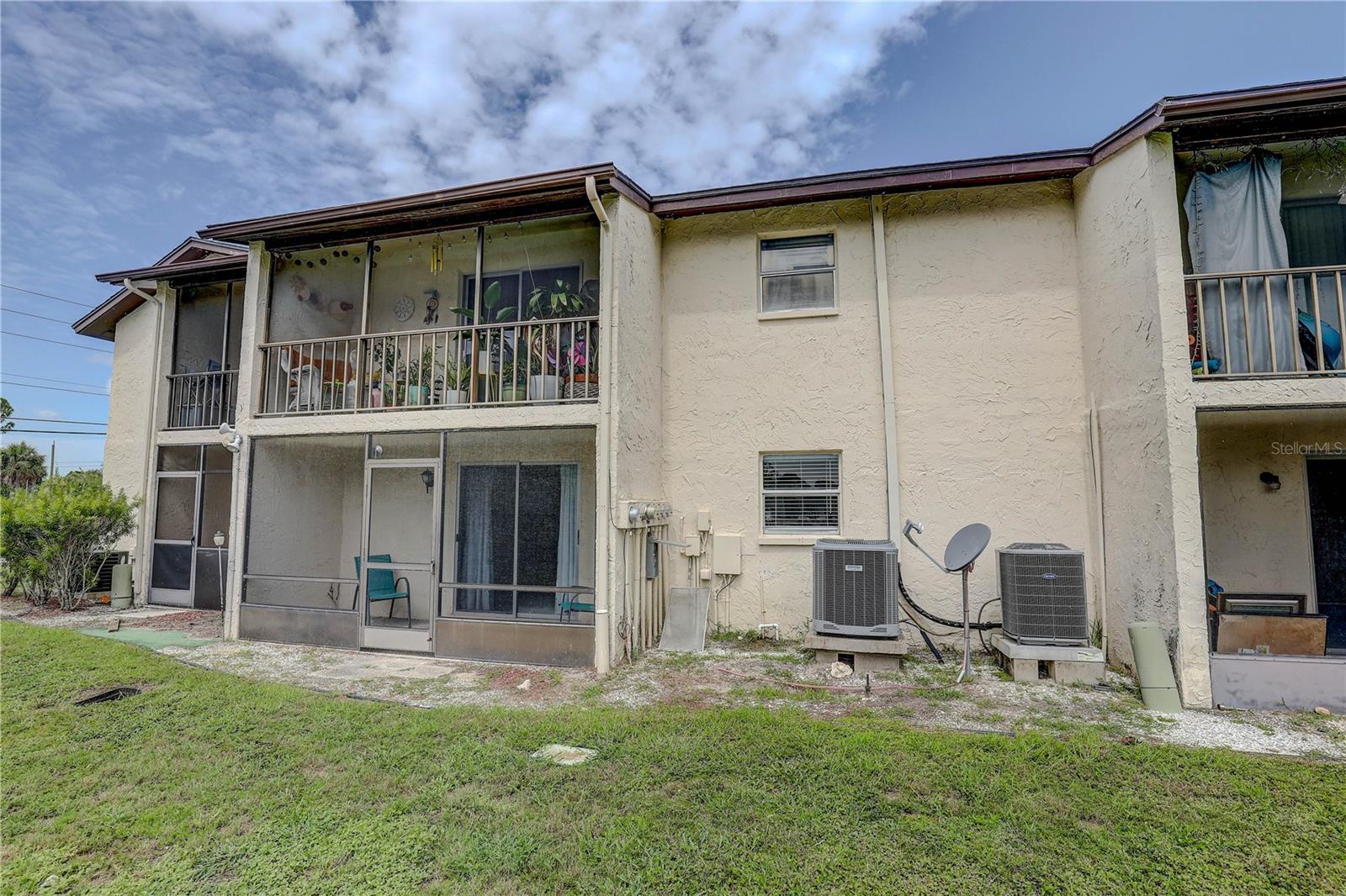 Listing photo id 29 for 8440 Old Post Road 104