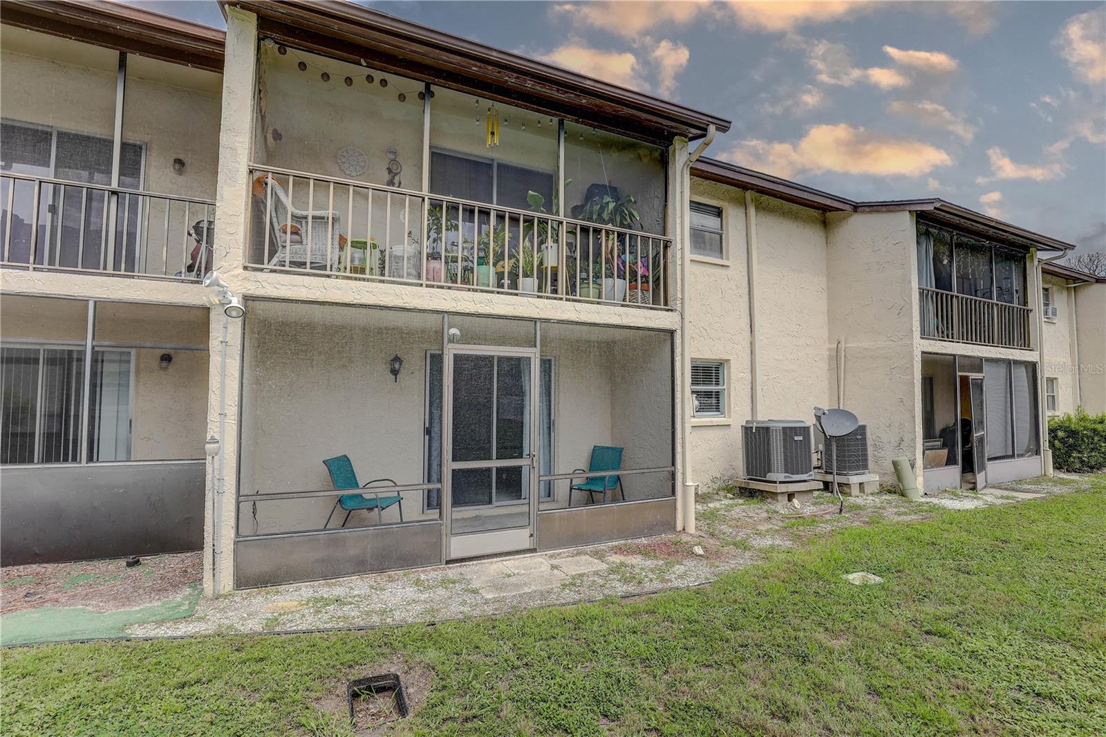 Listing photo id 31 for 8440 Old Post Road 104