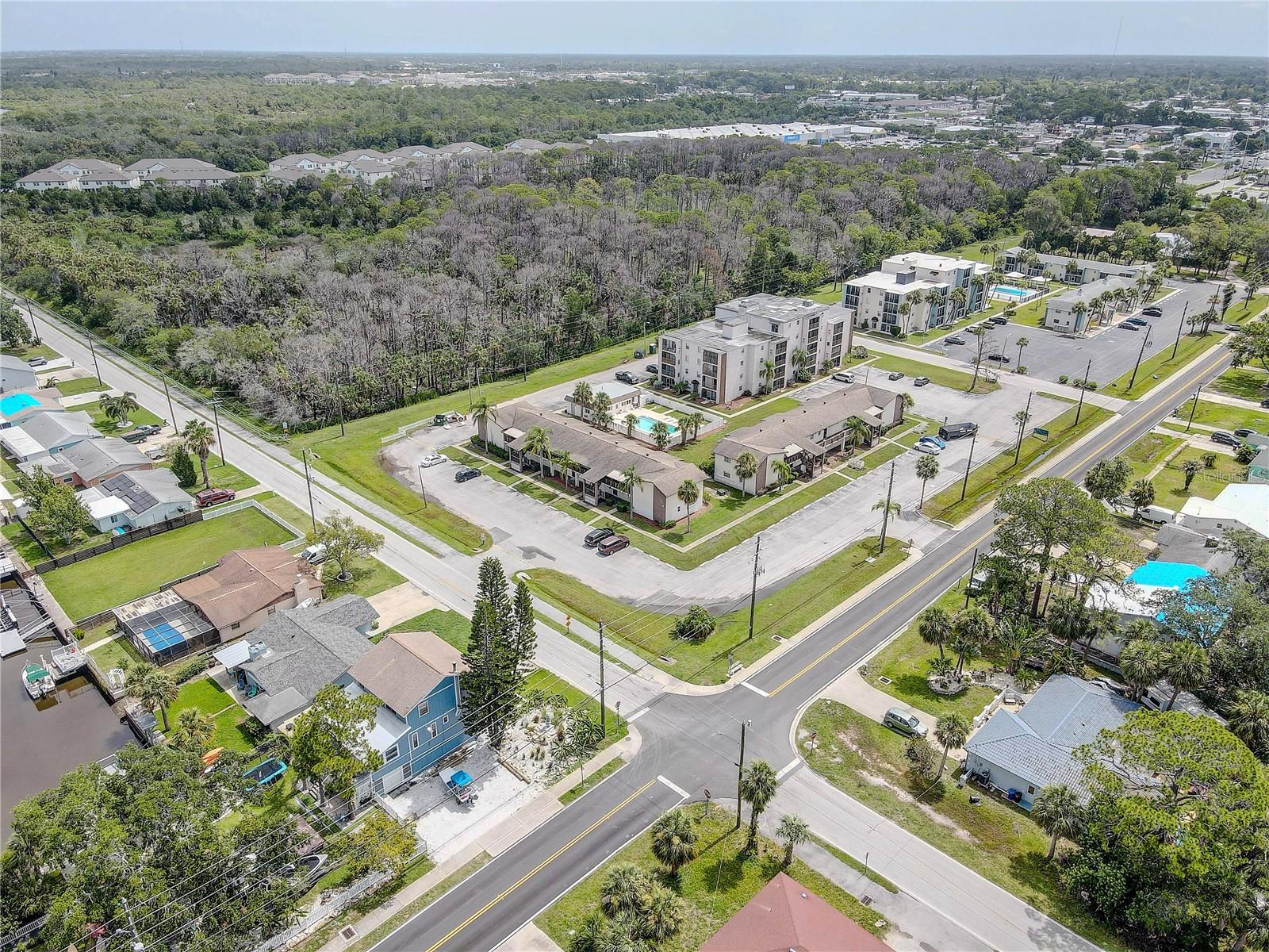 Listing photo id 35 for 8440 Old Post Road 104