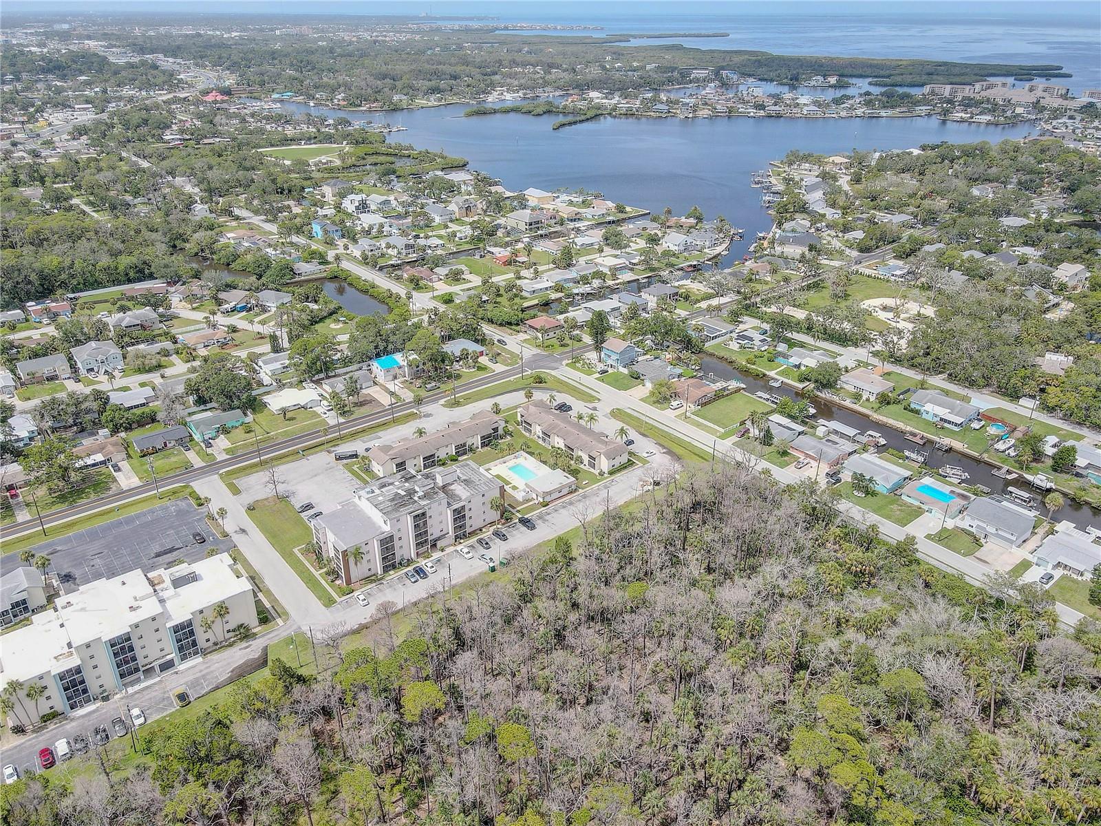 Listing photo id 39 for 8440 Old Post Road 104