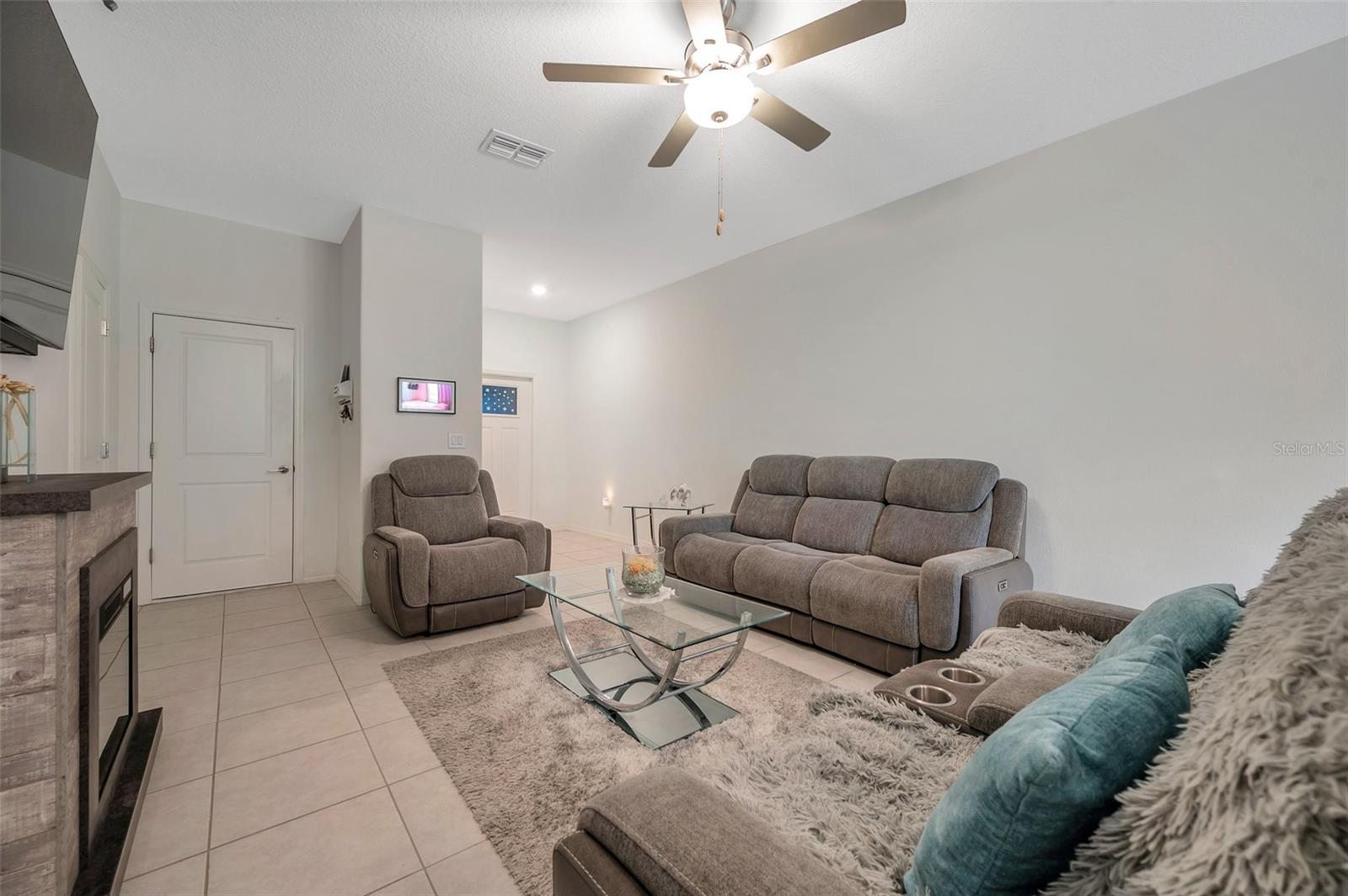 Image 7 of 60 For 2574 Charlan Court