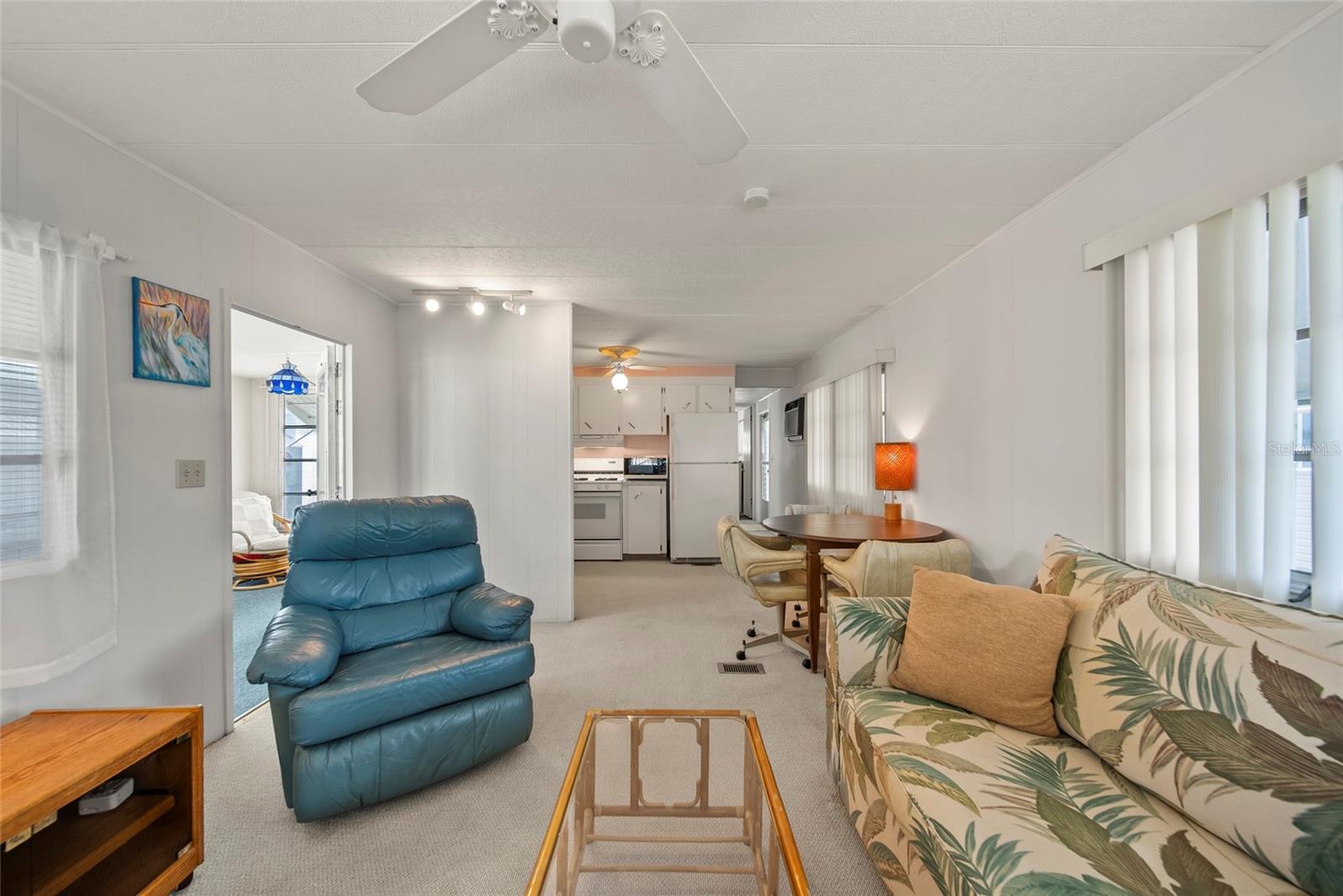 Image 6 of 26 For 11047 102nd Way 203