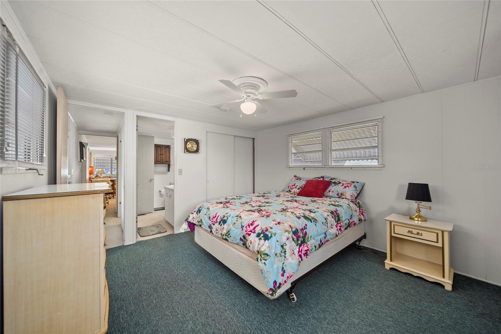Image 7 of 26 For 11047 102nd Way 203