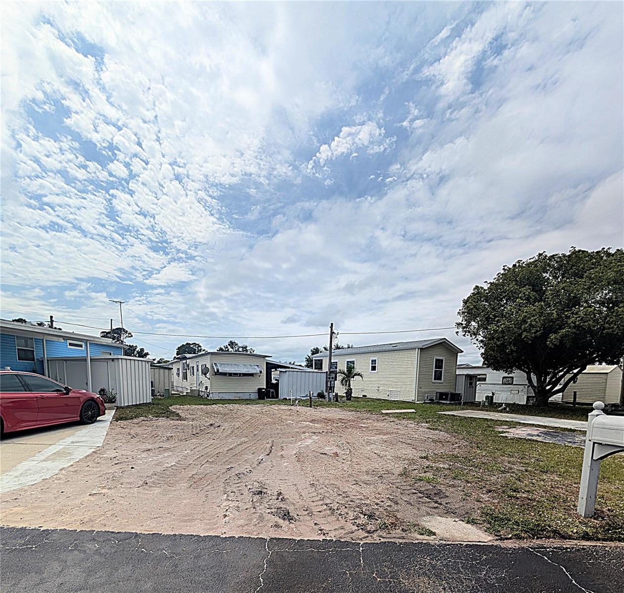 Listing photo id 1 for 7801 34th Avenue N 9